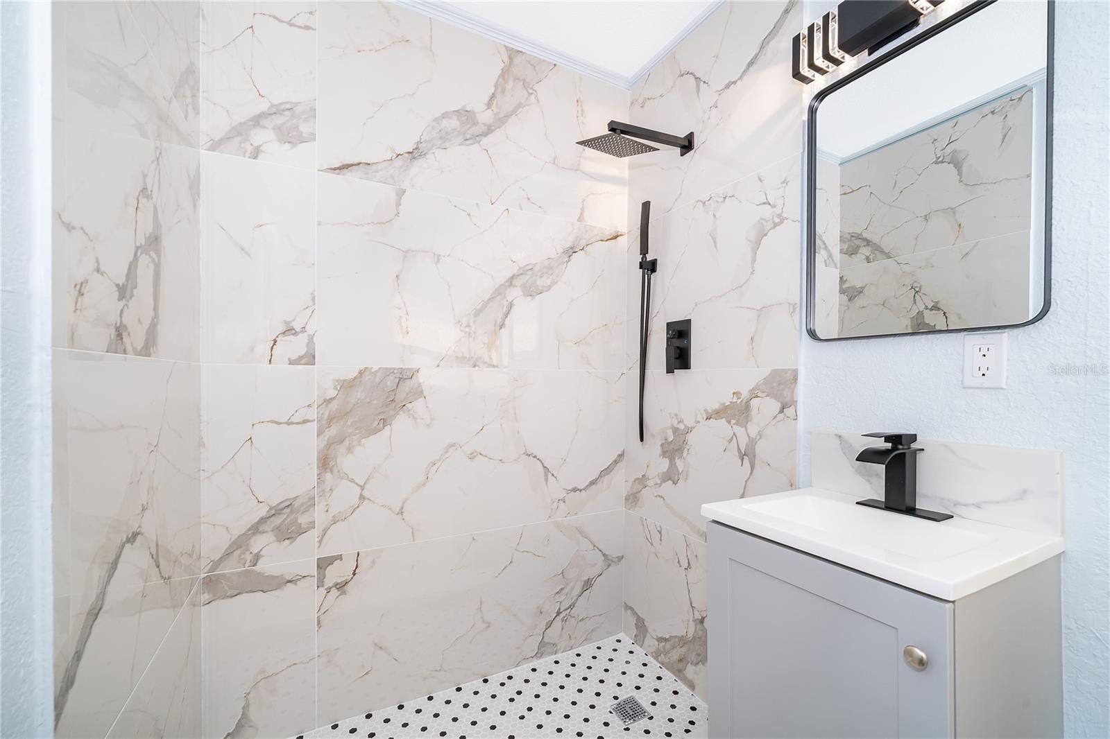 HIGHLAND HILLS - Residential