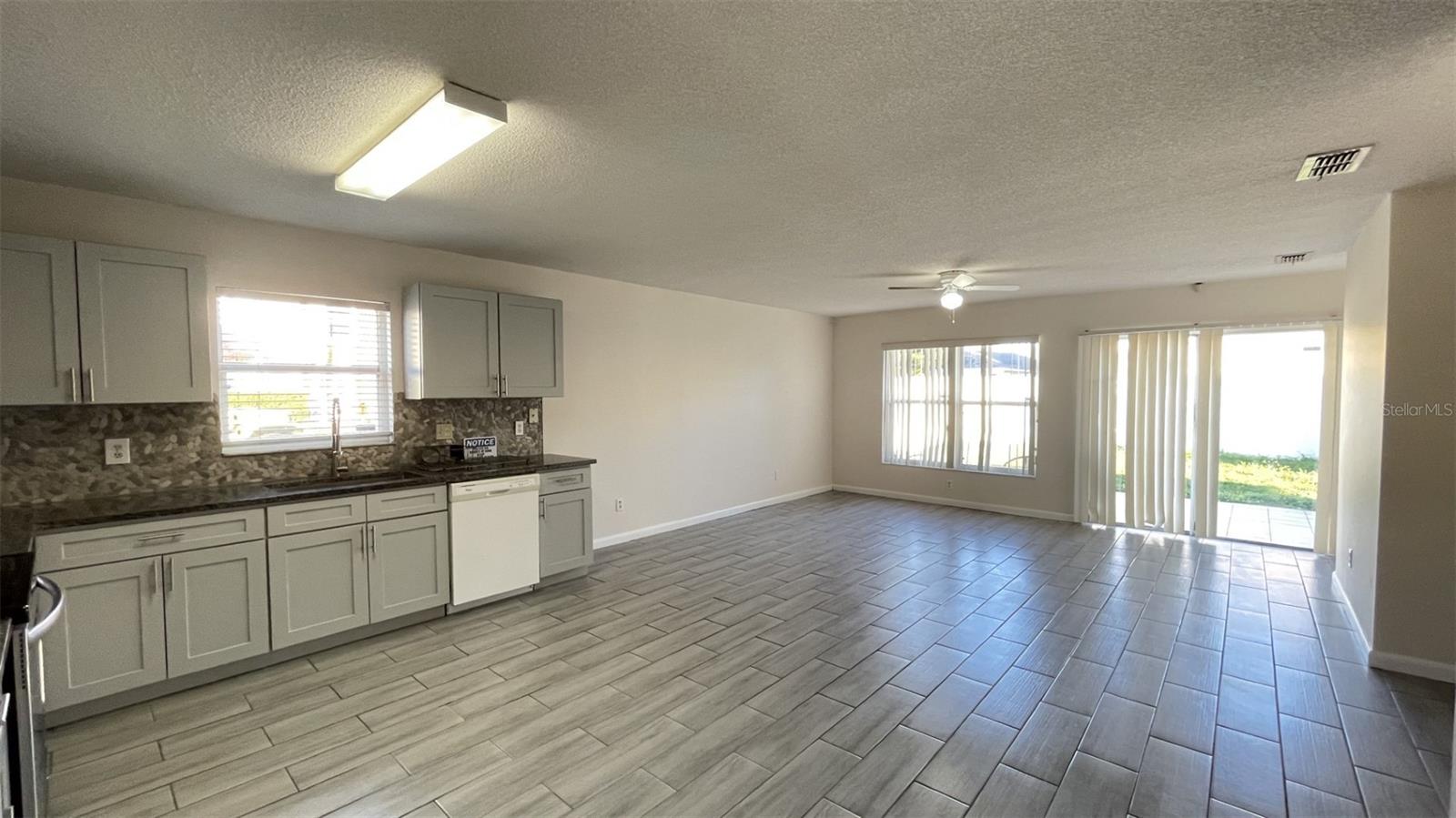 SOUTHCHASE PH 1A 4 AND 15 - Residential Lease