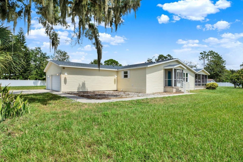 Photo of 17403 Estes Road, Lutz, FL 33548 (MLS # A4705551)