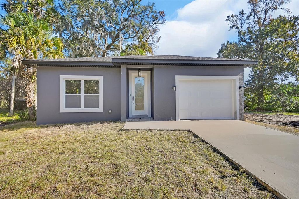 Photo of 531 N Lincoln Street, Daytona Beach, FL 32114 (MLS # V4946421)