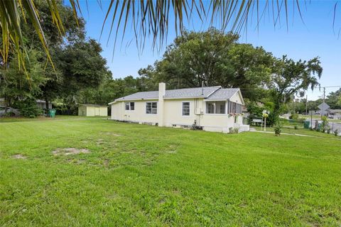 A home in DELAND