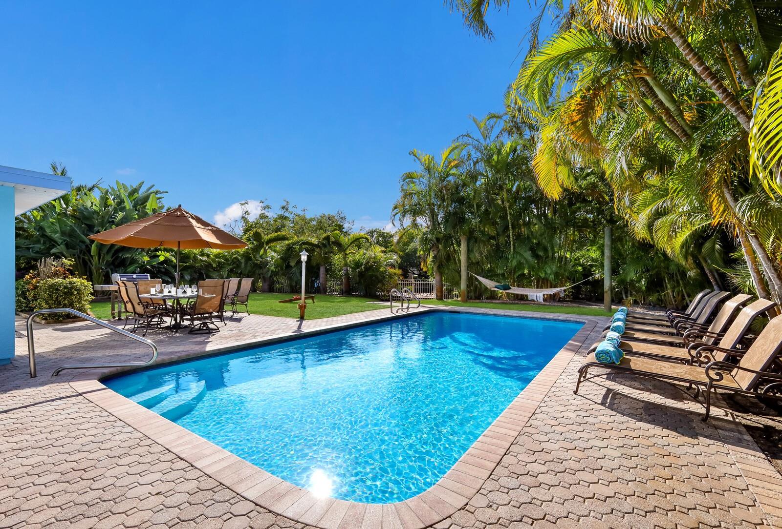 125 CRESCENT DRIVE