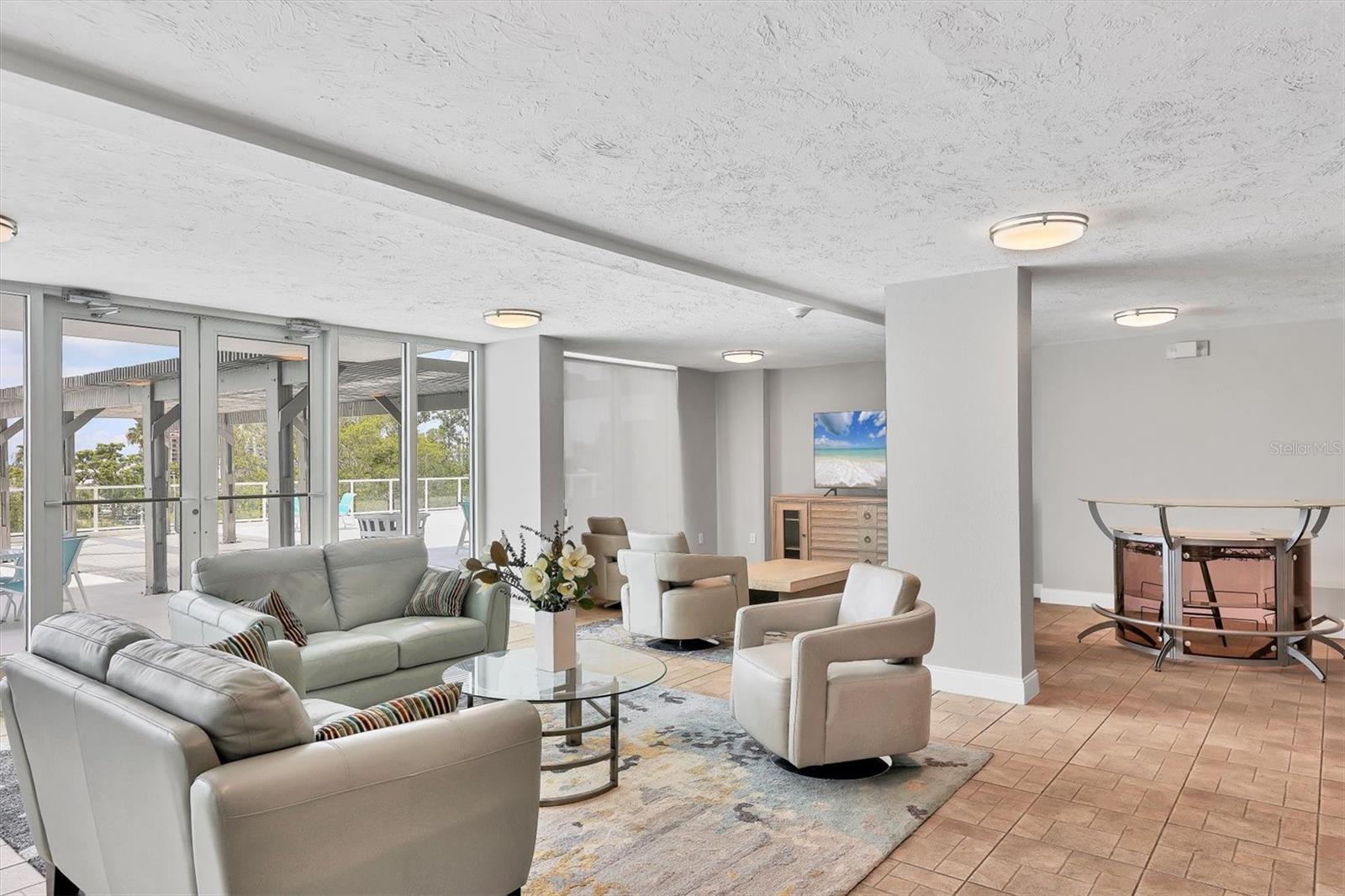 DOLPHIN TOWER - Residential