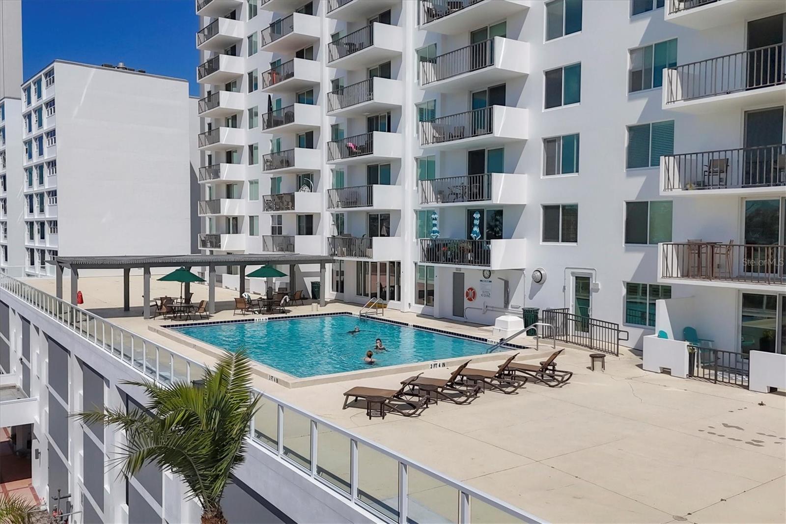 DOLPHIN TOWER - Residential