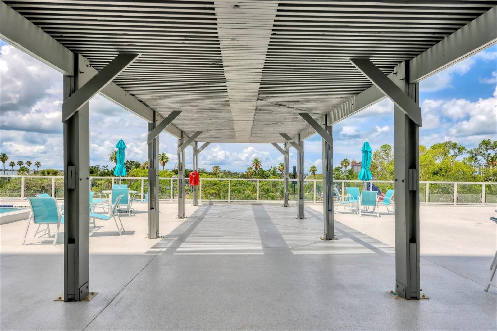 DOLPHIN TOWER - Residential