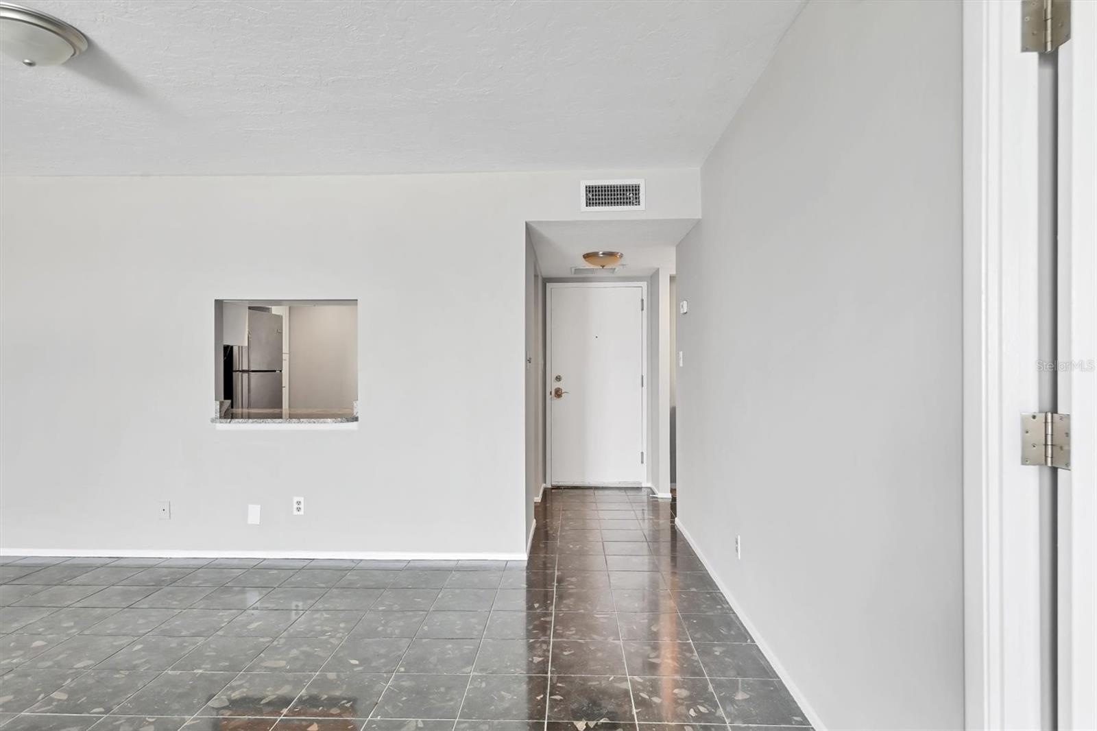 DOLPHIN TOWER - Residential