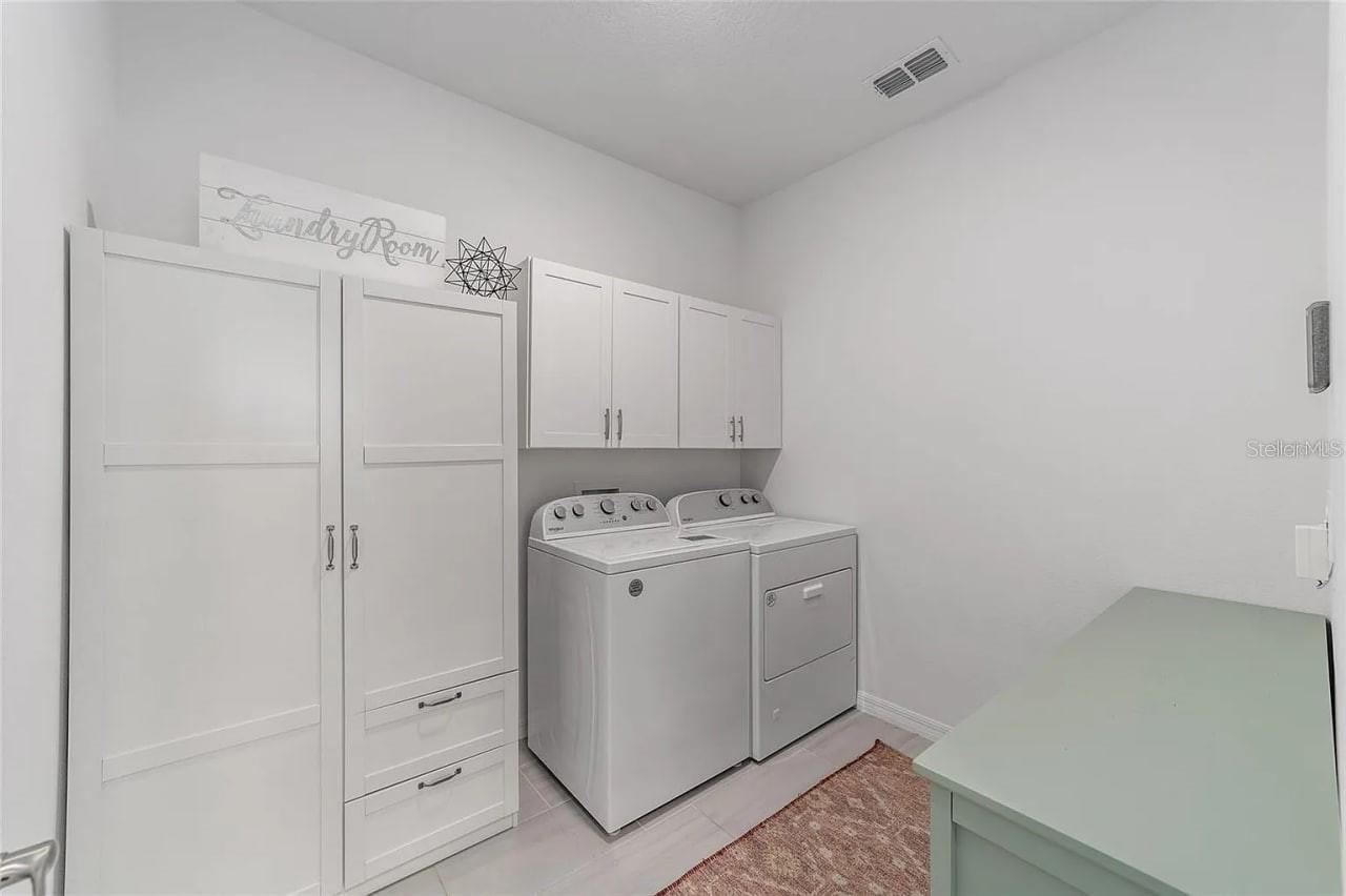 CALESA TOWNSHIP ROAN HILLS PH - Residential Lease