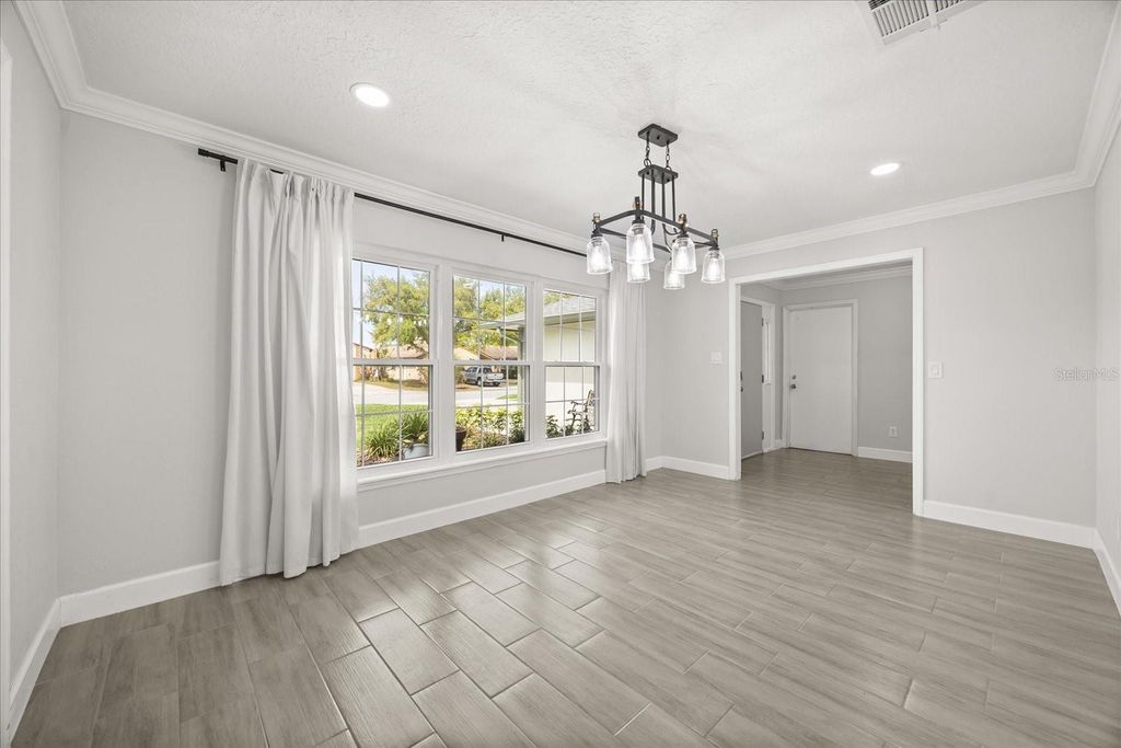 Photo of 627 Mellowood Avenue, Orlando, FL 32825 (MLS # O6391988)