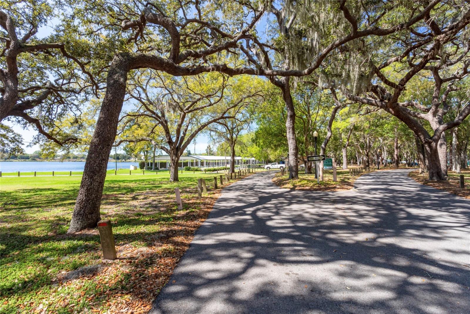 LAKEVIEW HEIGHTS - Residential Income