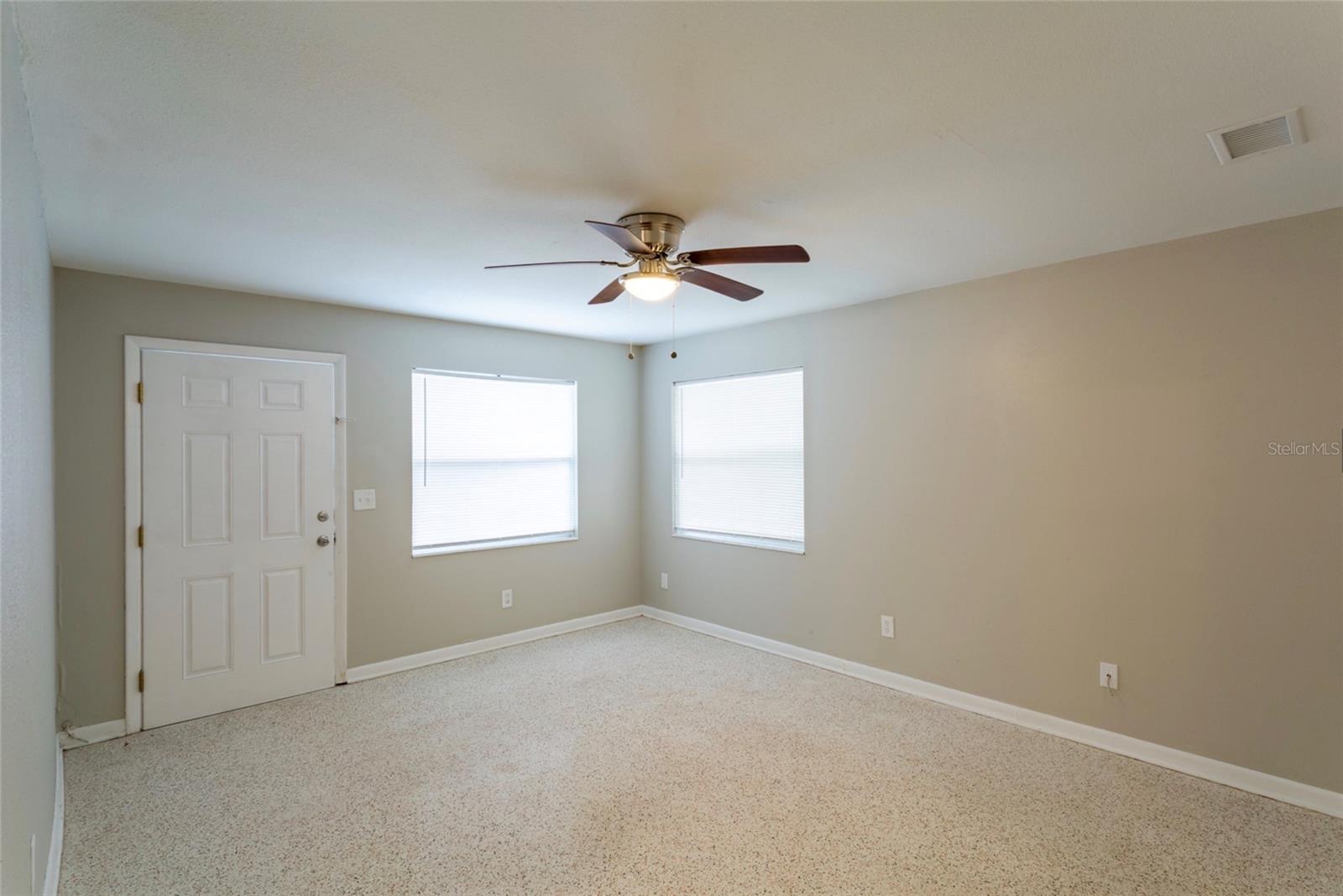 LAKEVIEW HEIGHTS - Residential Income