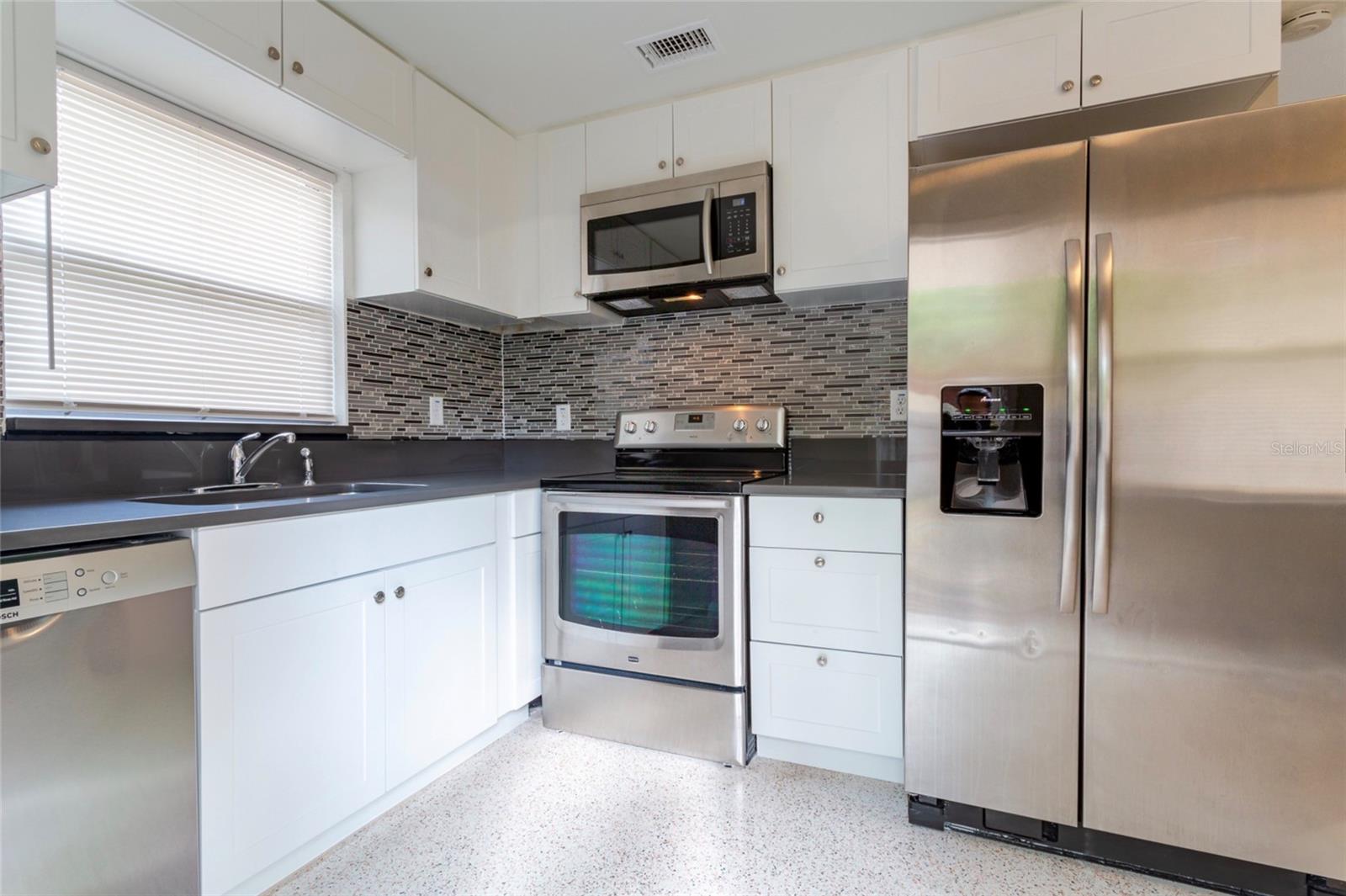 LAKEVIEW HEIGHTS - Residential Income