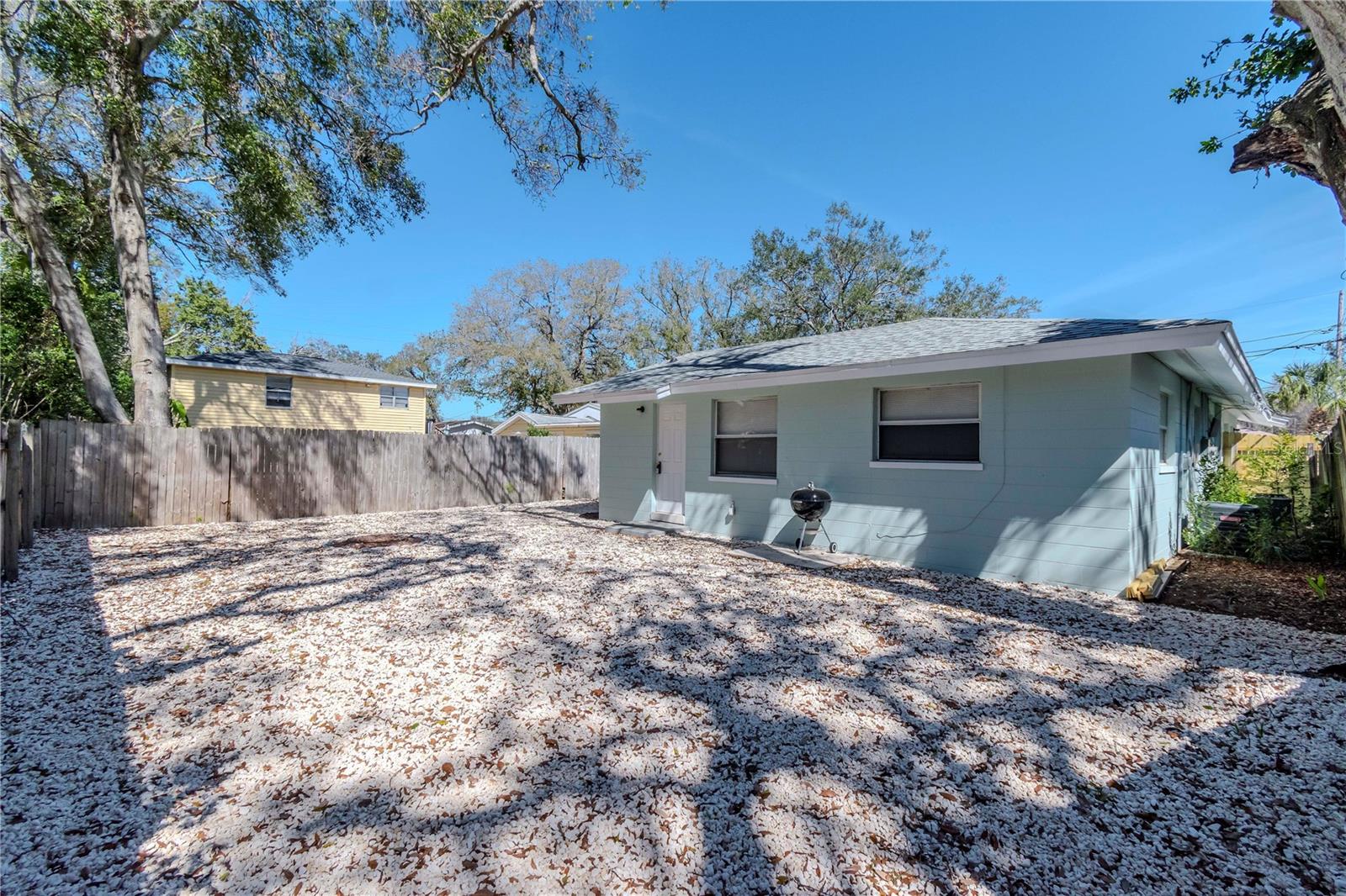 LAKEVIEW HEIGHTS - Residential Income