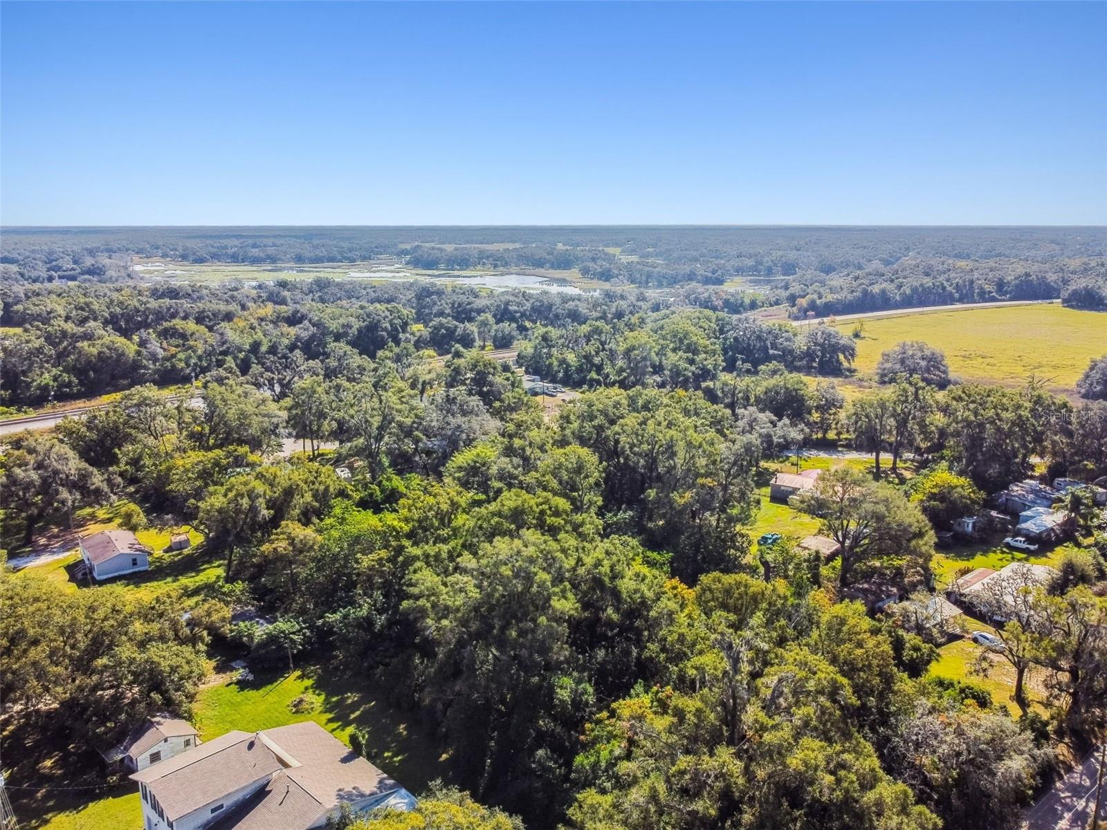 TUCKERS R/R ADD - Land