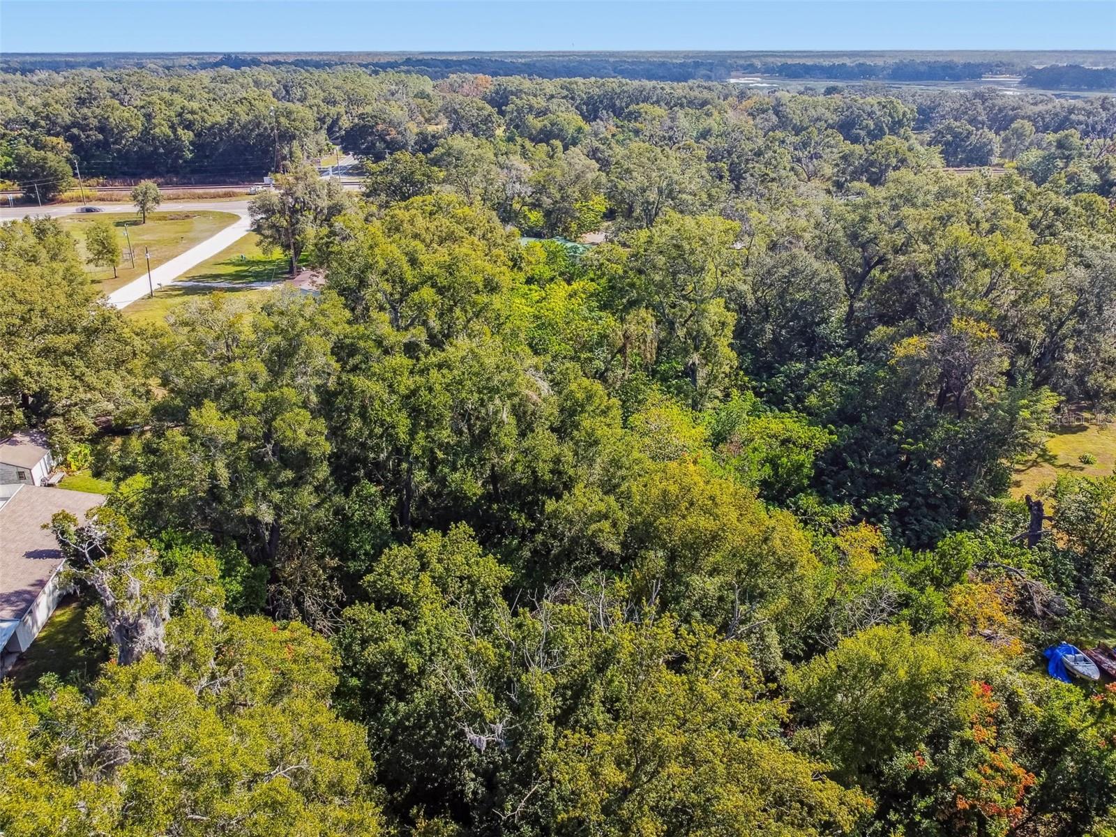 TUCKERS R/R ADD - Land