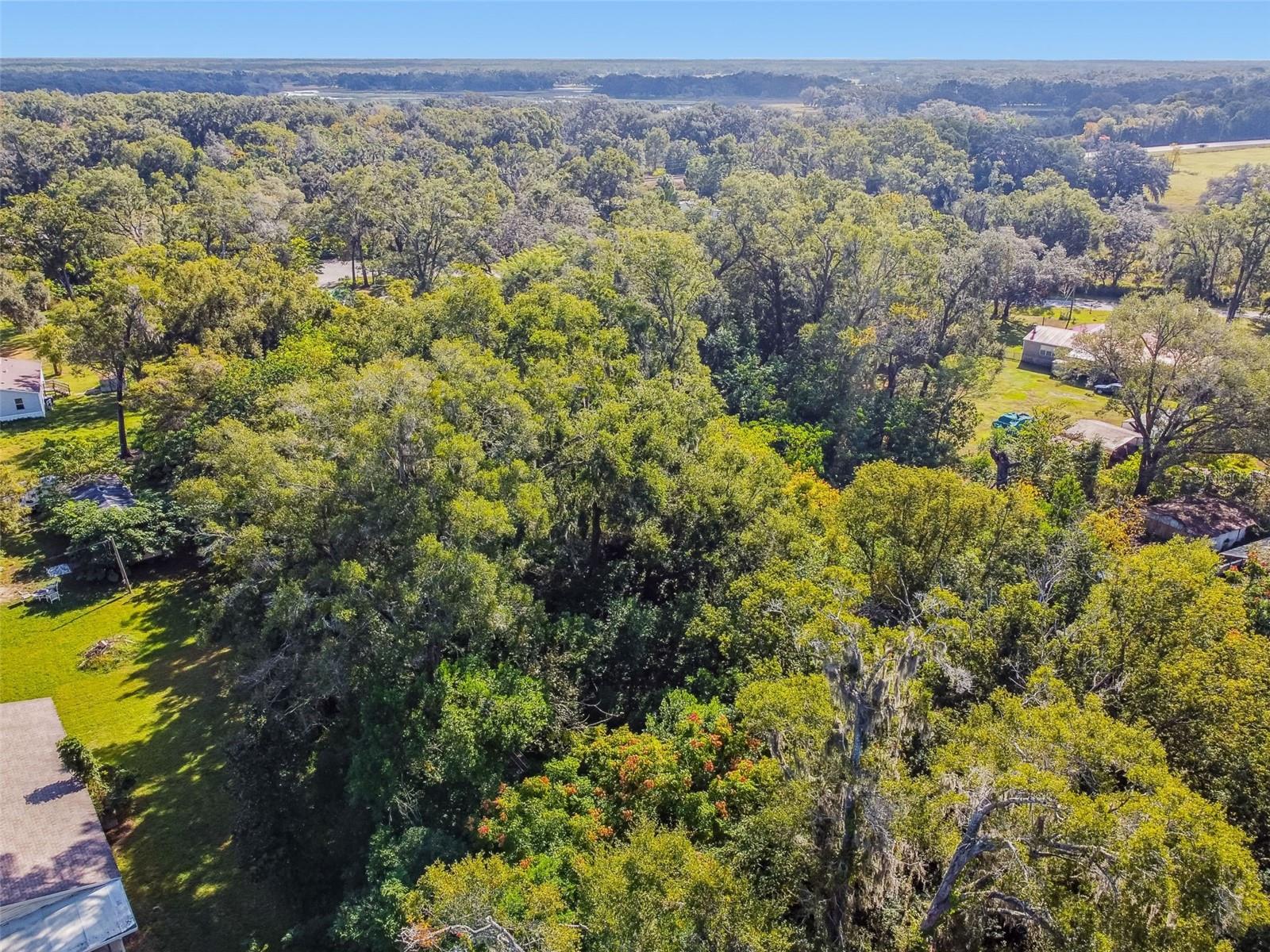 TUCKERS R/R ADD - Land