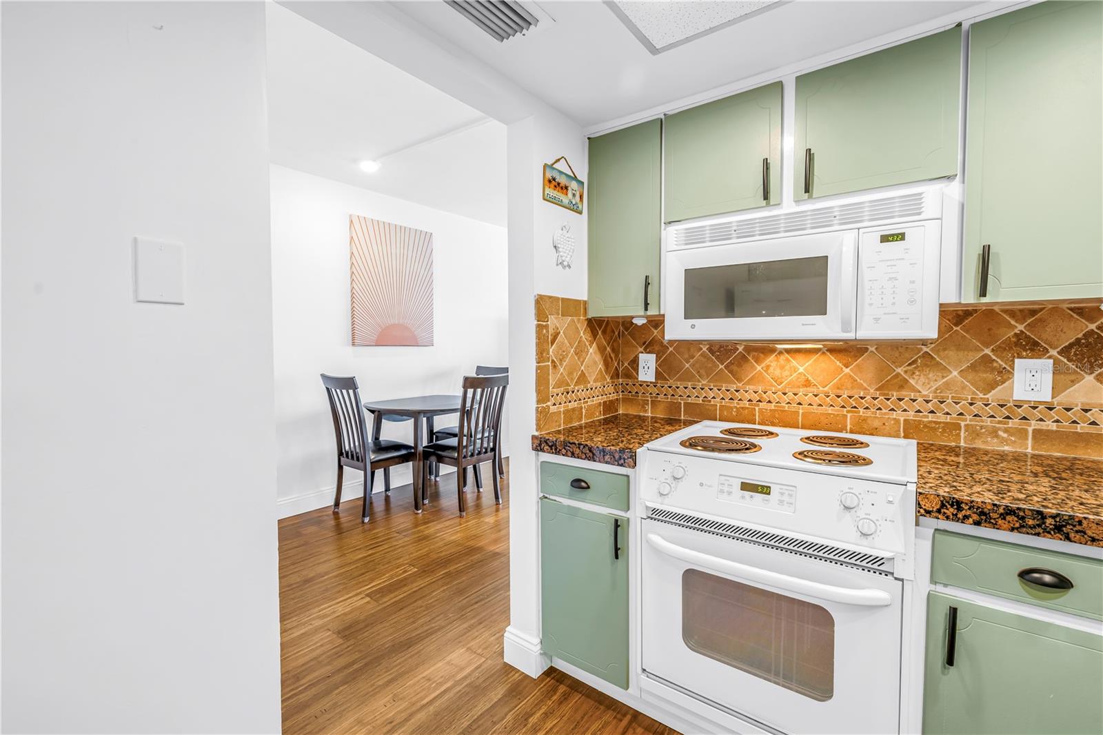 SYLVETTE CONDO - Residential Lease