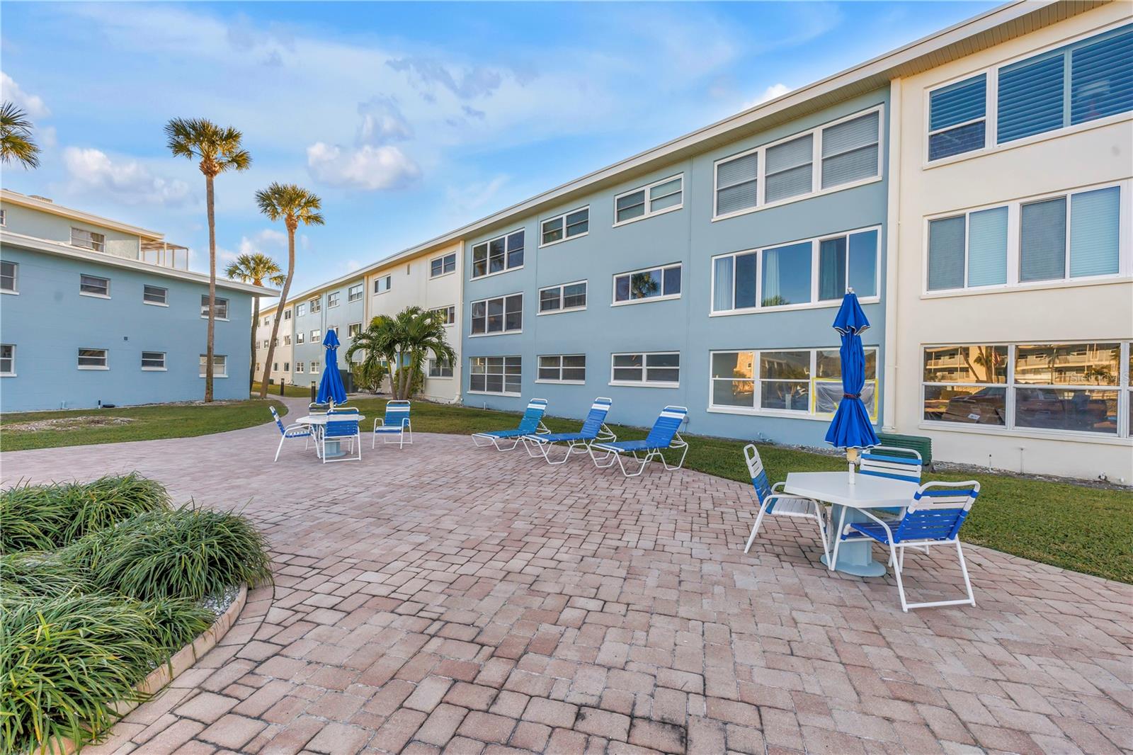 SYLVETTE CONDO - Residential Lease