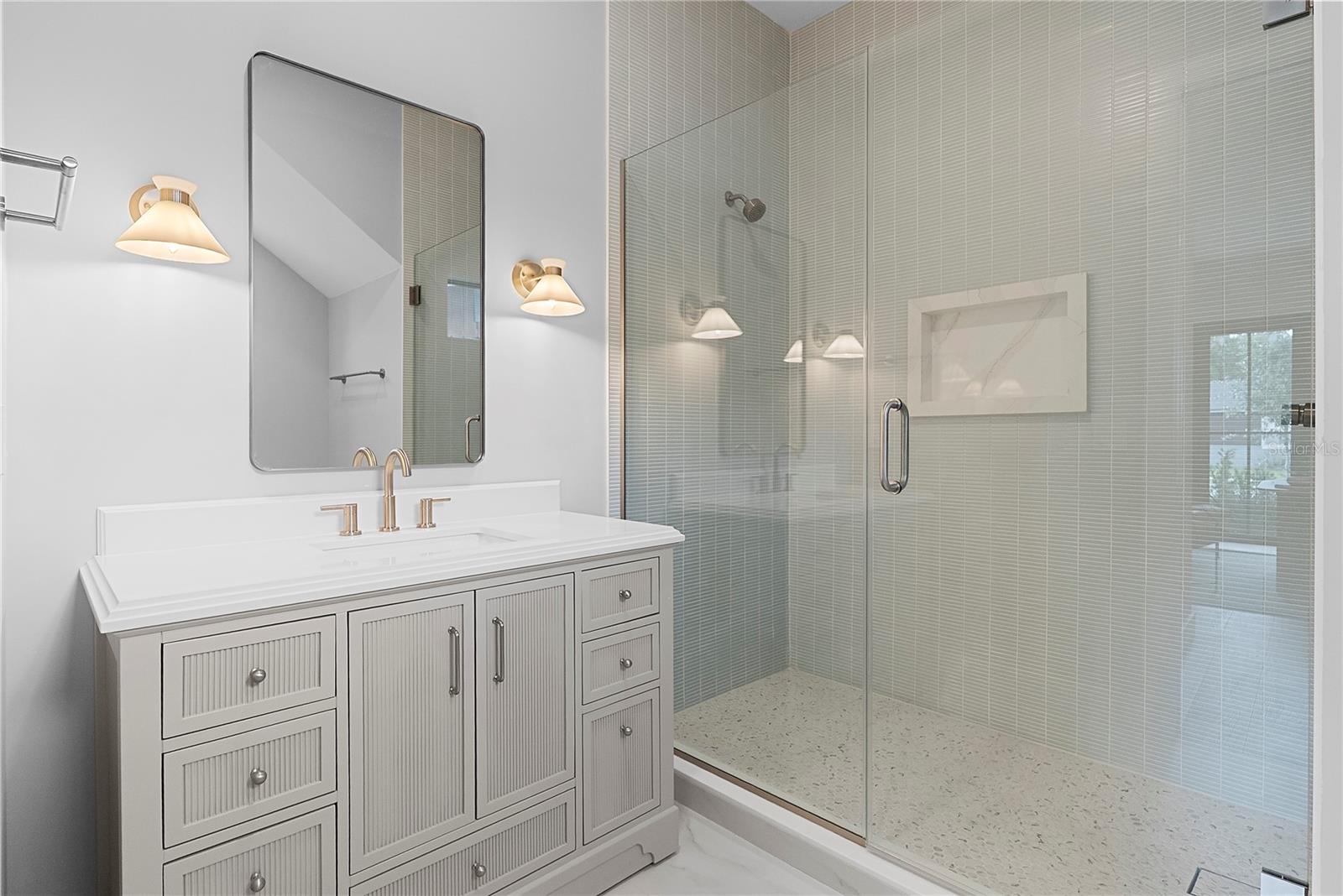 EASTWOOD - Residential