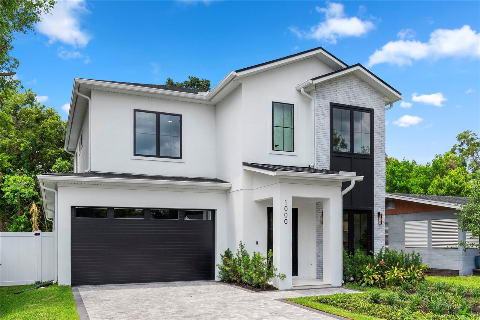 EASTWOOD - Residential
