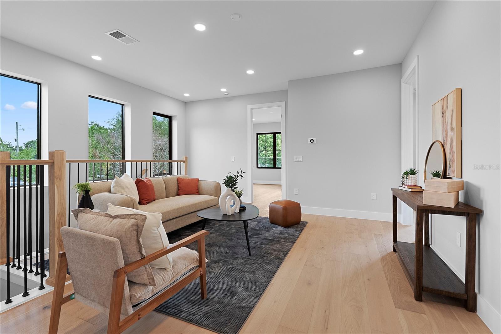 EASTWOOD - Residential