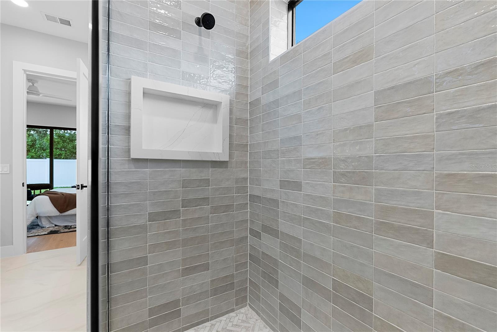 EASTWOOD - Residential