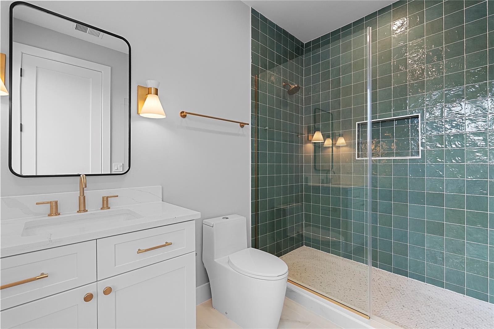 EASTWOOD - Residential