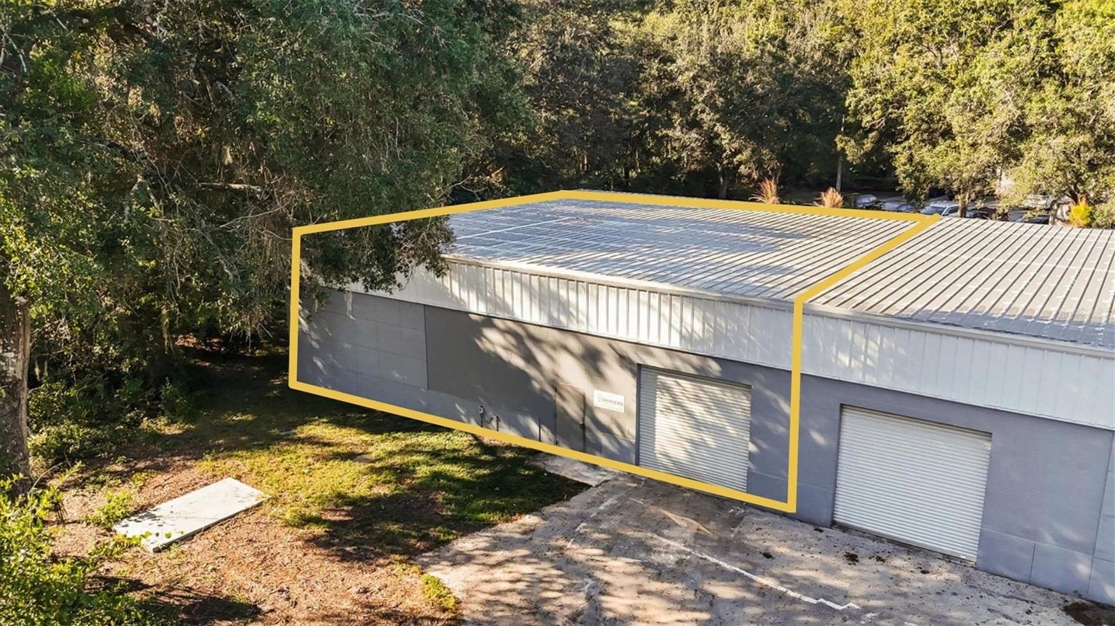 MIDWAY COMMERCE CENTER 1ST ADD - Commercial Lease