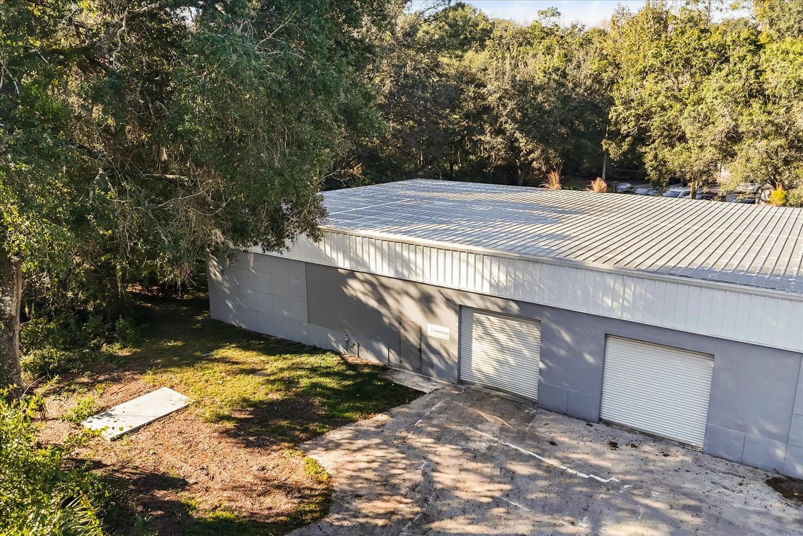 MIDWAY COMMERCE CENTER 1ST ADD - Commercial Lease