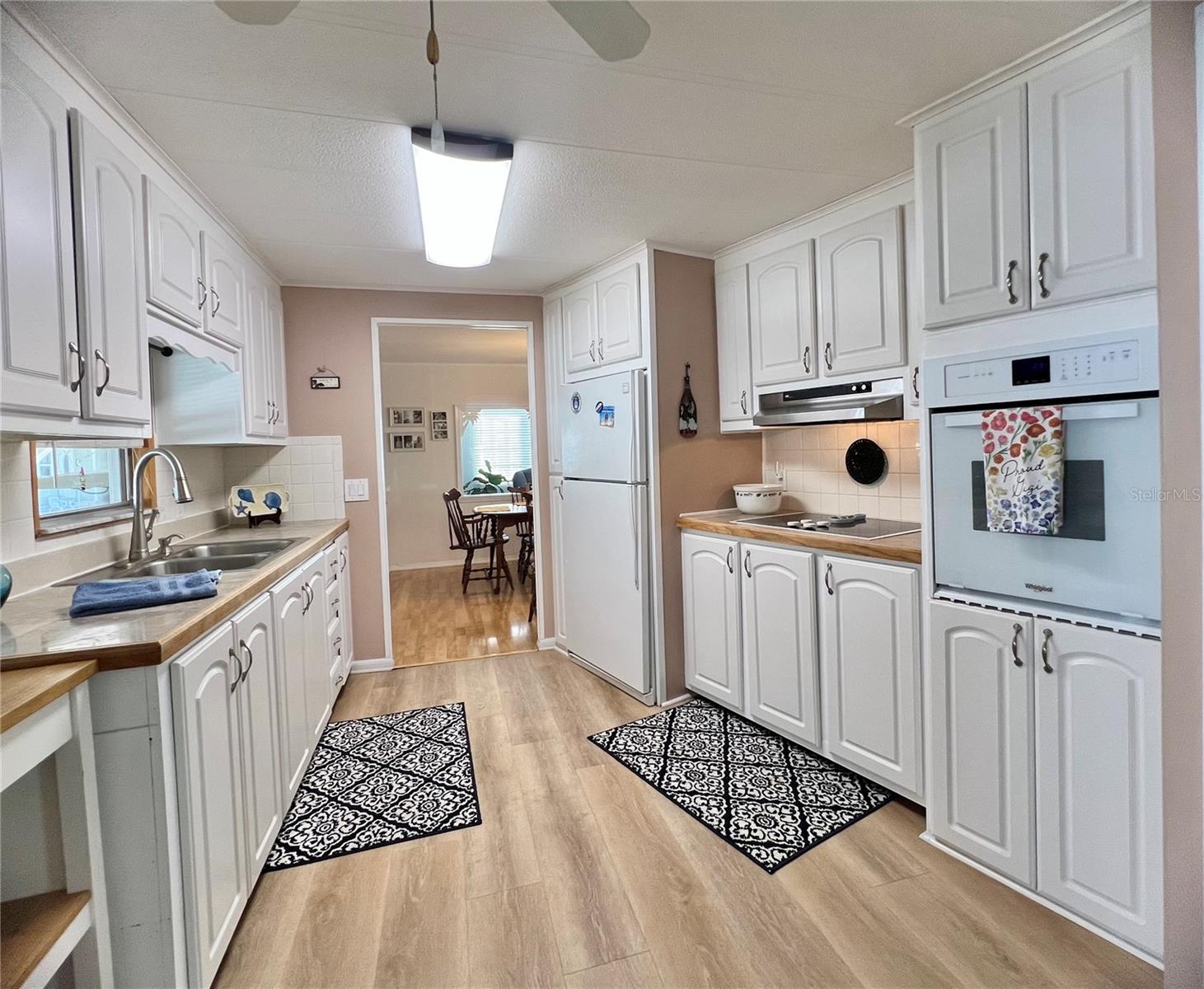 1100 BELCHER ROAD S 604