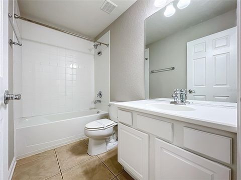 Tiny photo for 431 Balboa Boulevard, Clermont, FL 34715 (MLS # G5112153)