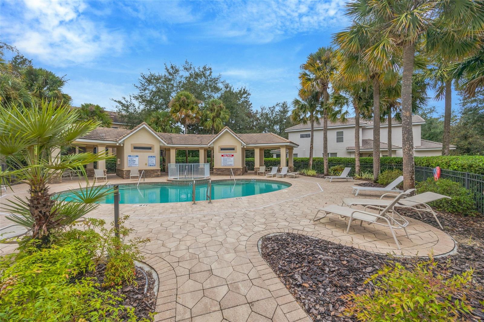 BRENTWOOD TWNHMS PH 01 - Residential