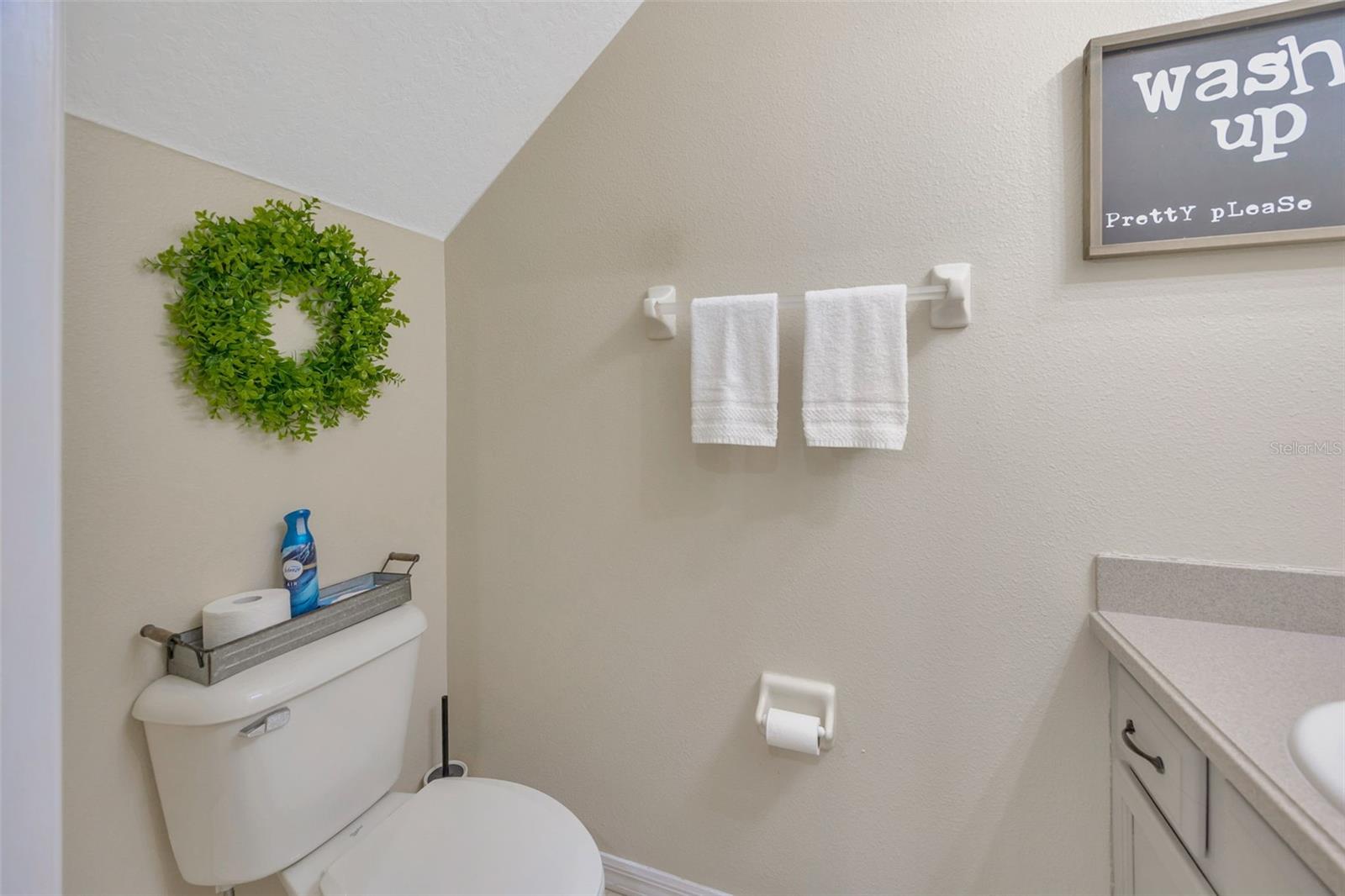 BRENTWOOD TWNHMS PH 01 - Residential