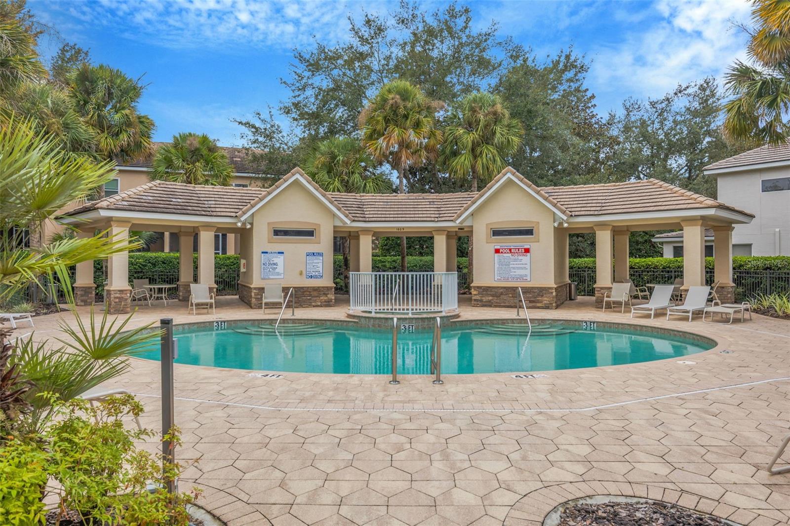 BRENTWOOD TWNHMS PH 01 - Residential