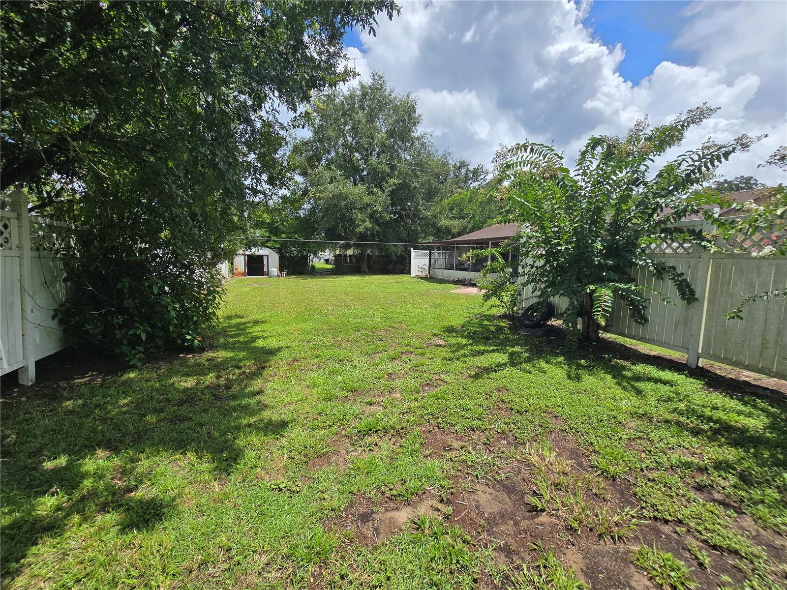 5521 NE 4TH PLACE
