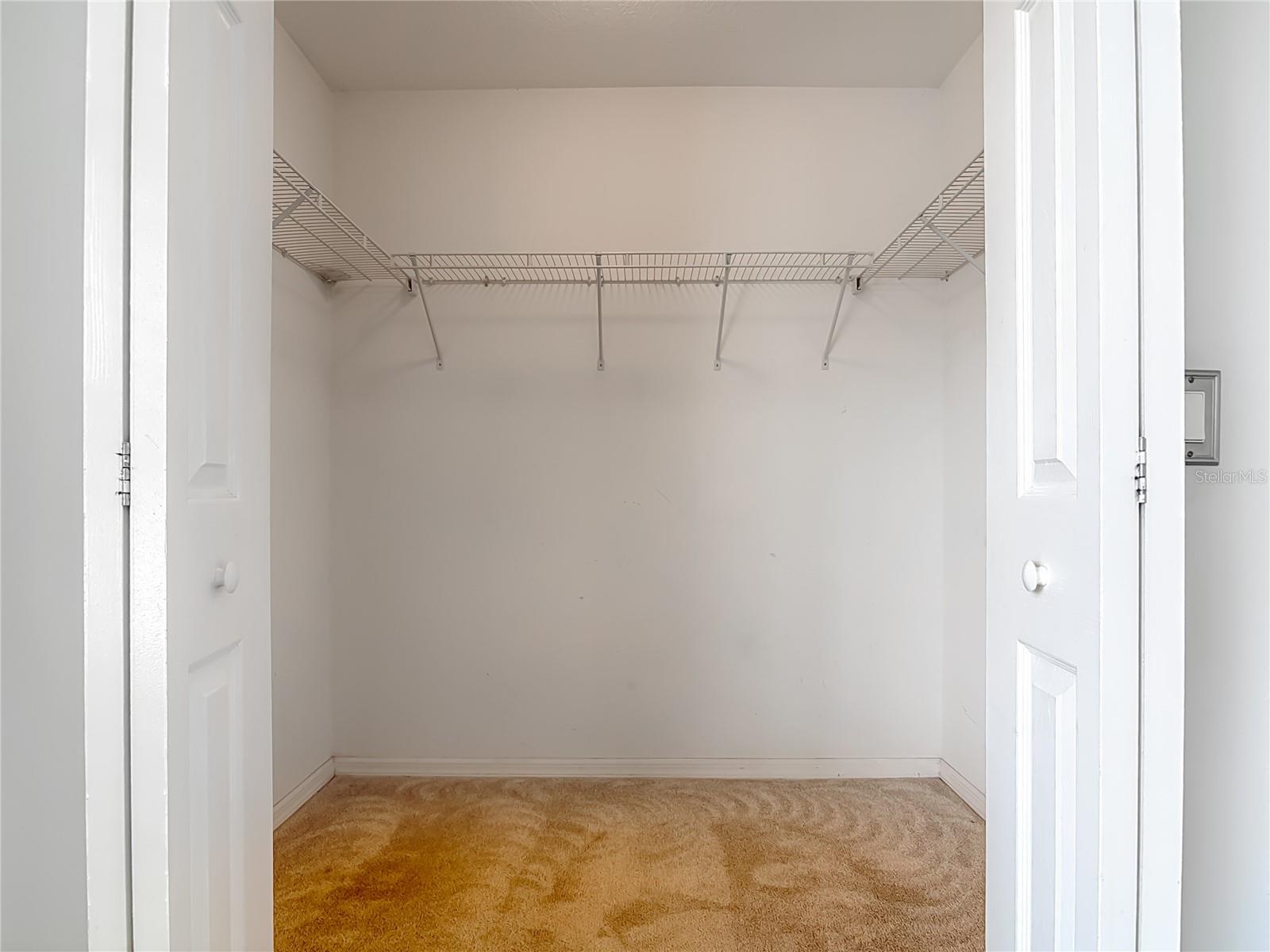 DELTONA LAKES UNIT 72 - Residential Lease