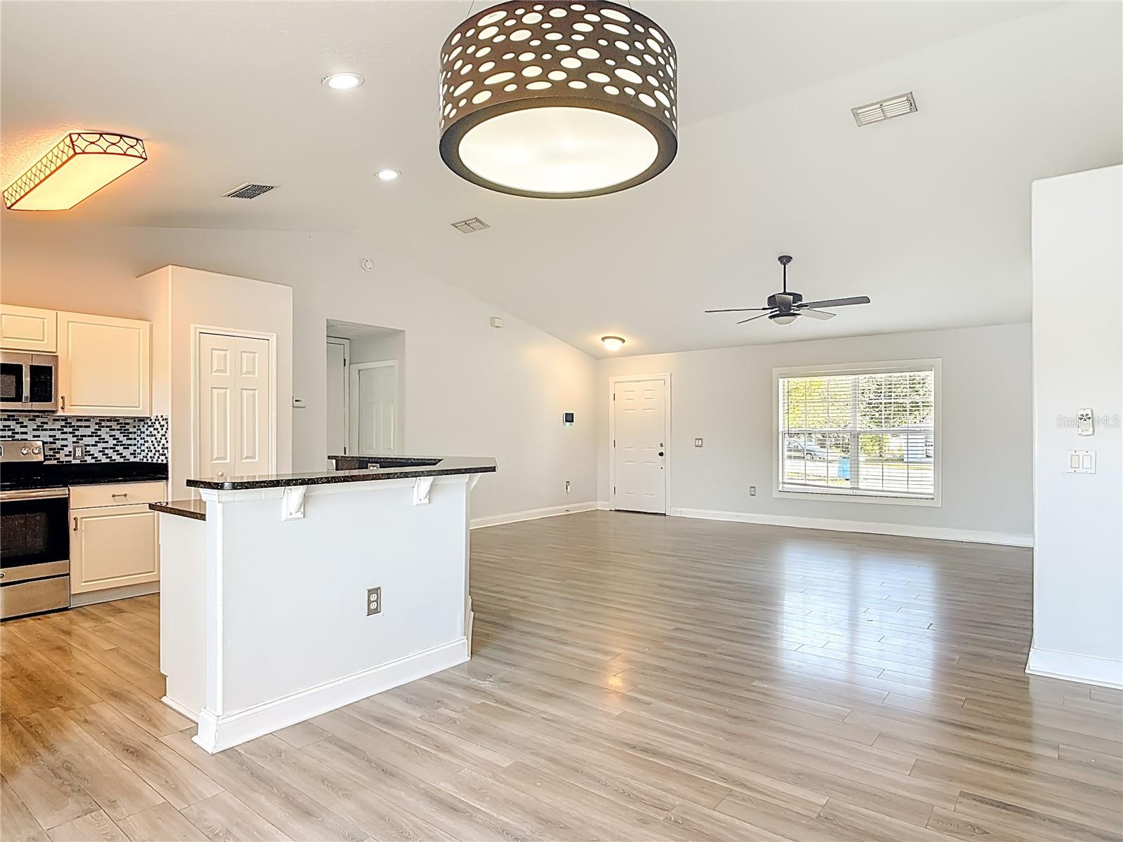 DELTONA LAKES UNIT 72 - Residential Lease