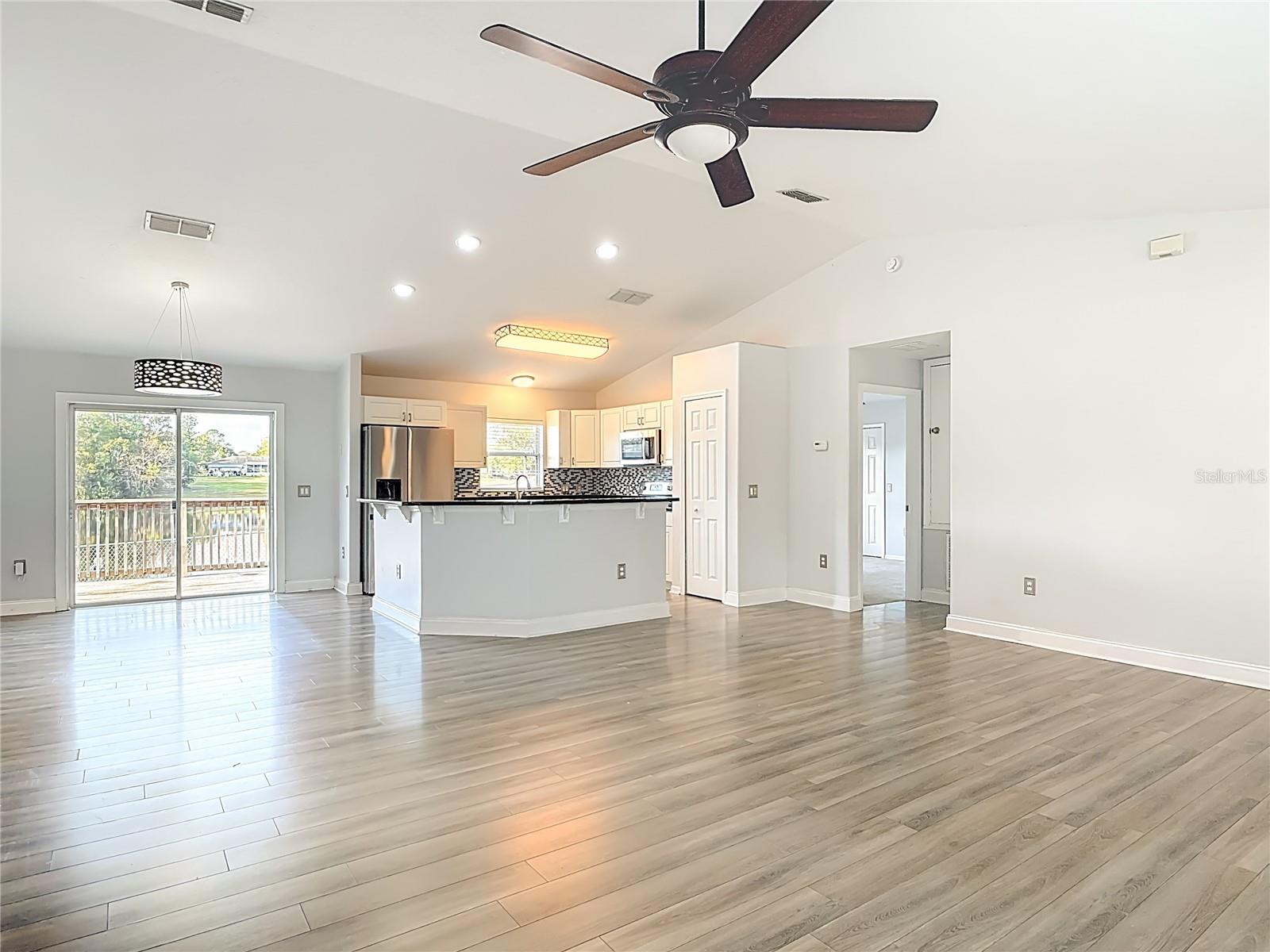 DELTONA LAKES UNIT 72 - Residential Lease