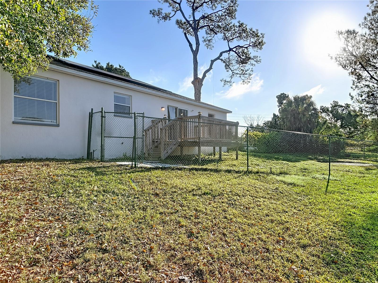 DELTONA LAKES UNIT 72 - Residential Lease