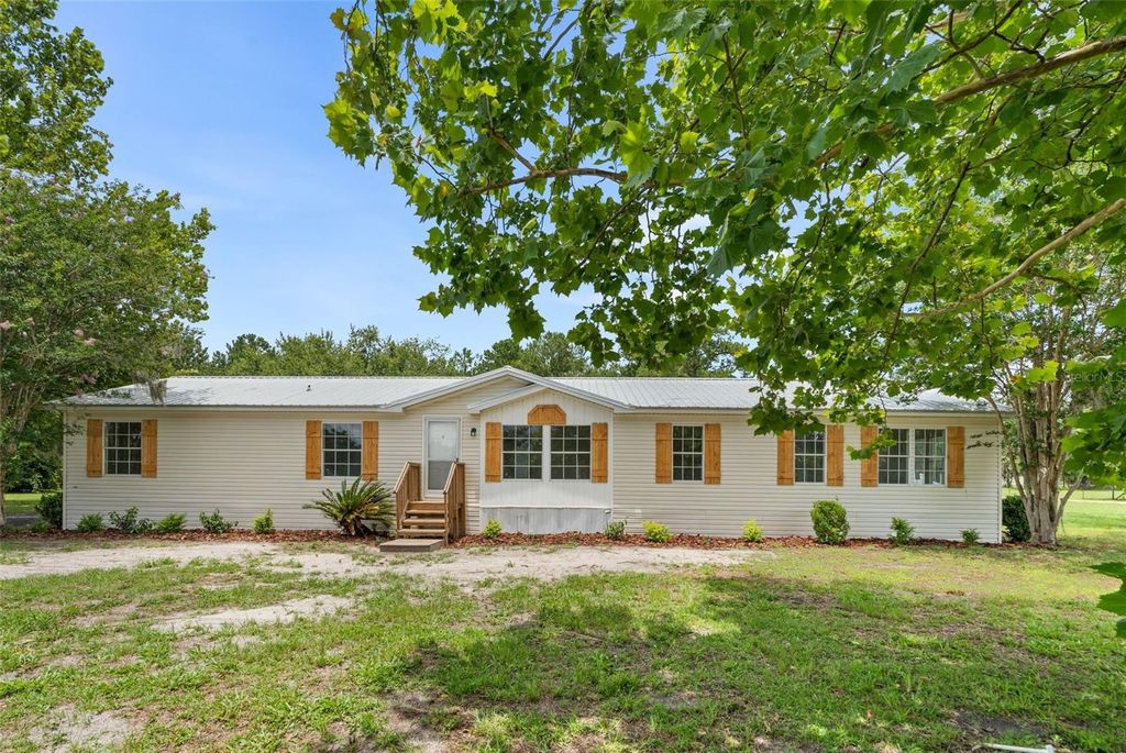 Photo of 15591 NE 46th Street, Williston, FL 32696 (MLS # GC541702)