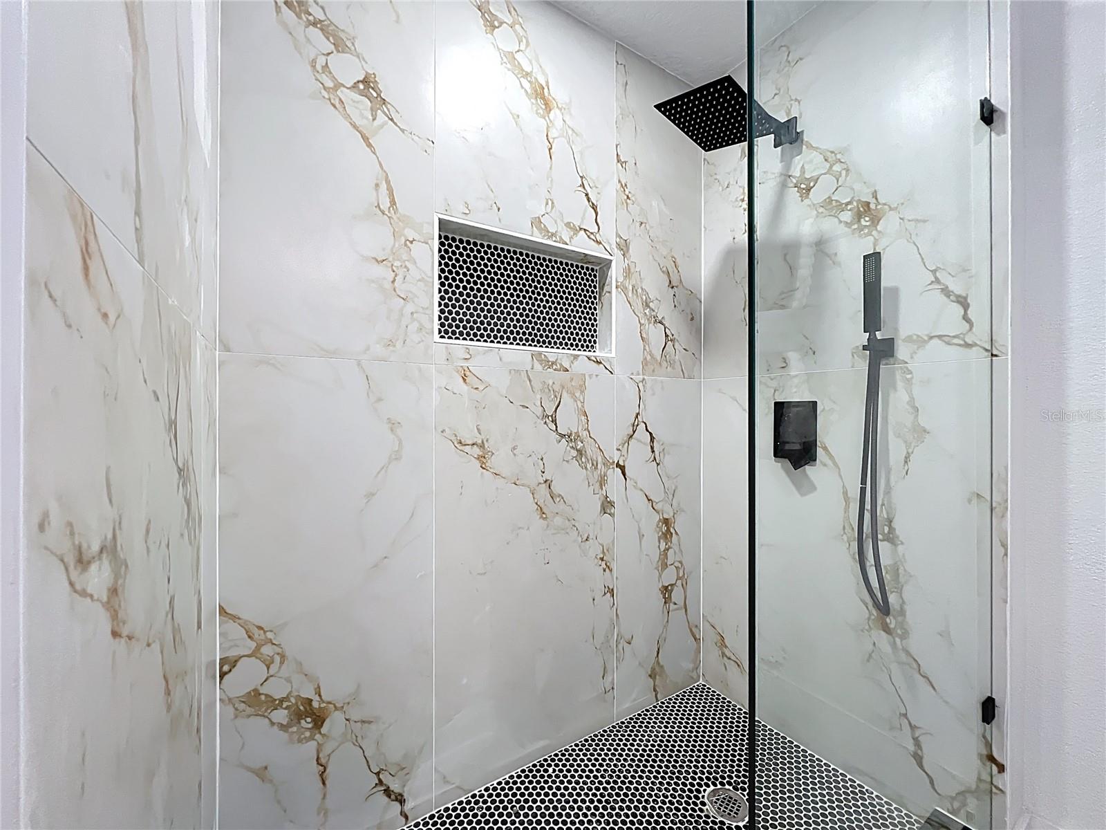 ENGELWOOD PARK - Residential