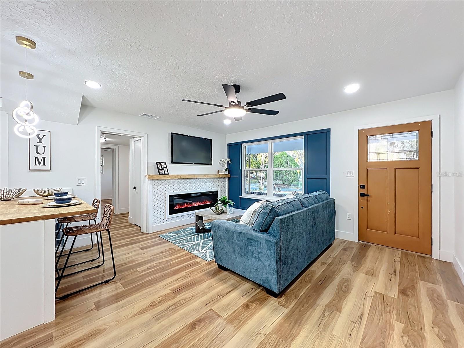 ENGELWOOD PARK - Residential