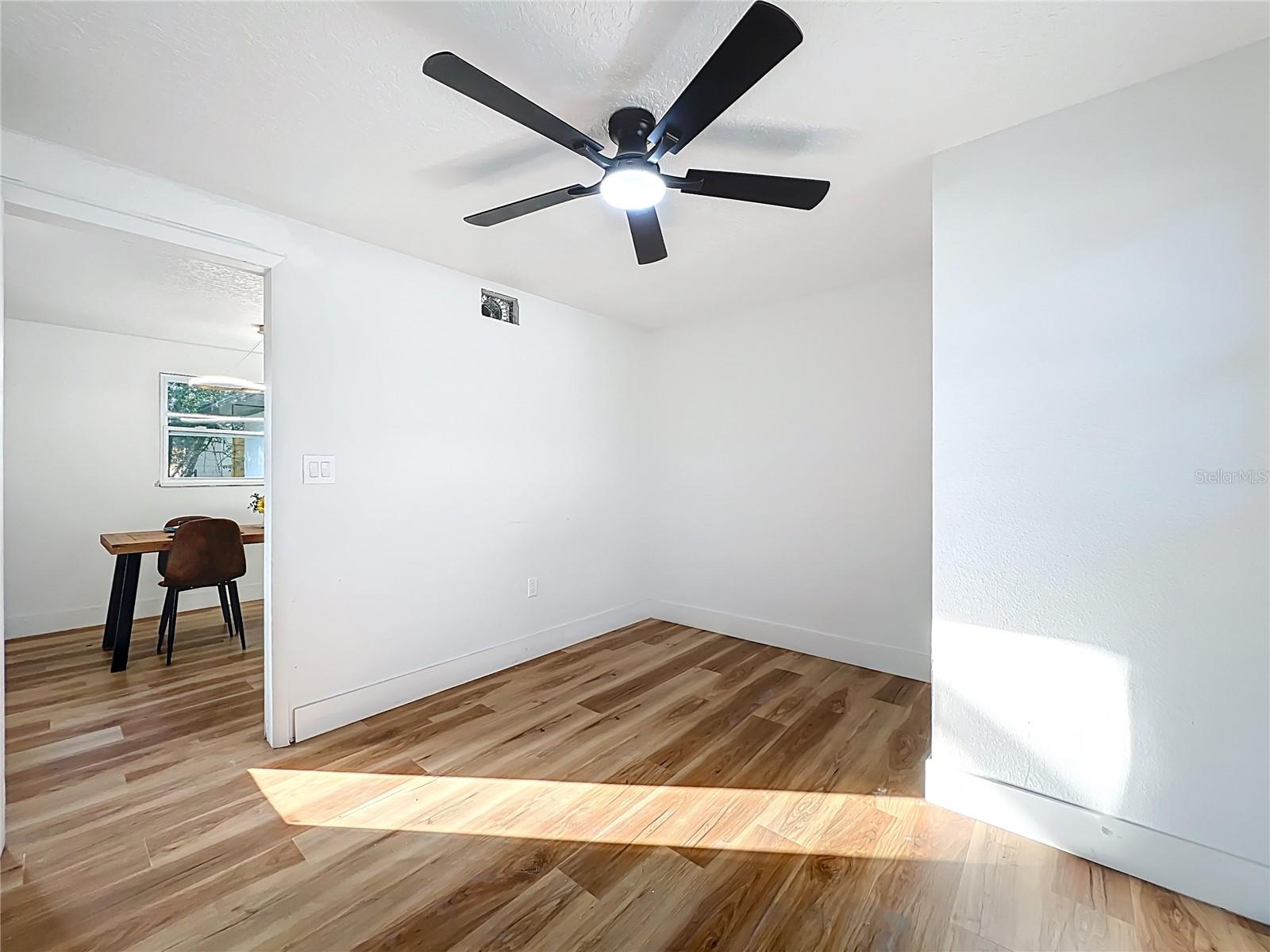 ENGELWOOD PARK - Residential