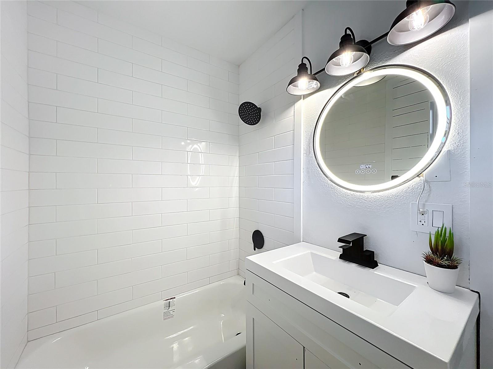 ENGELWOOD PARK - Residential