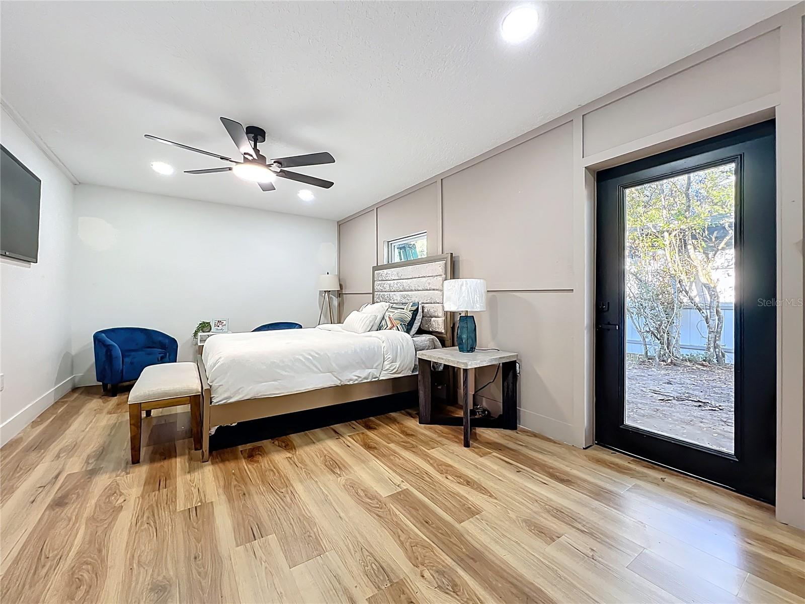 ENGELWOOD PARK - Residential