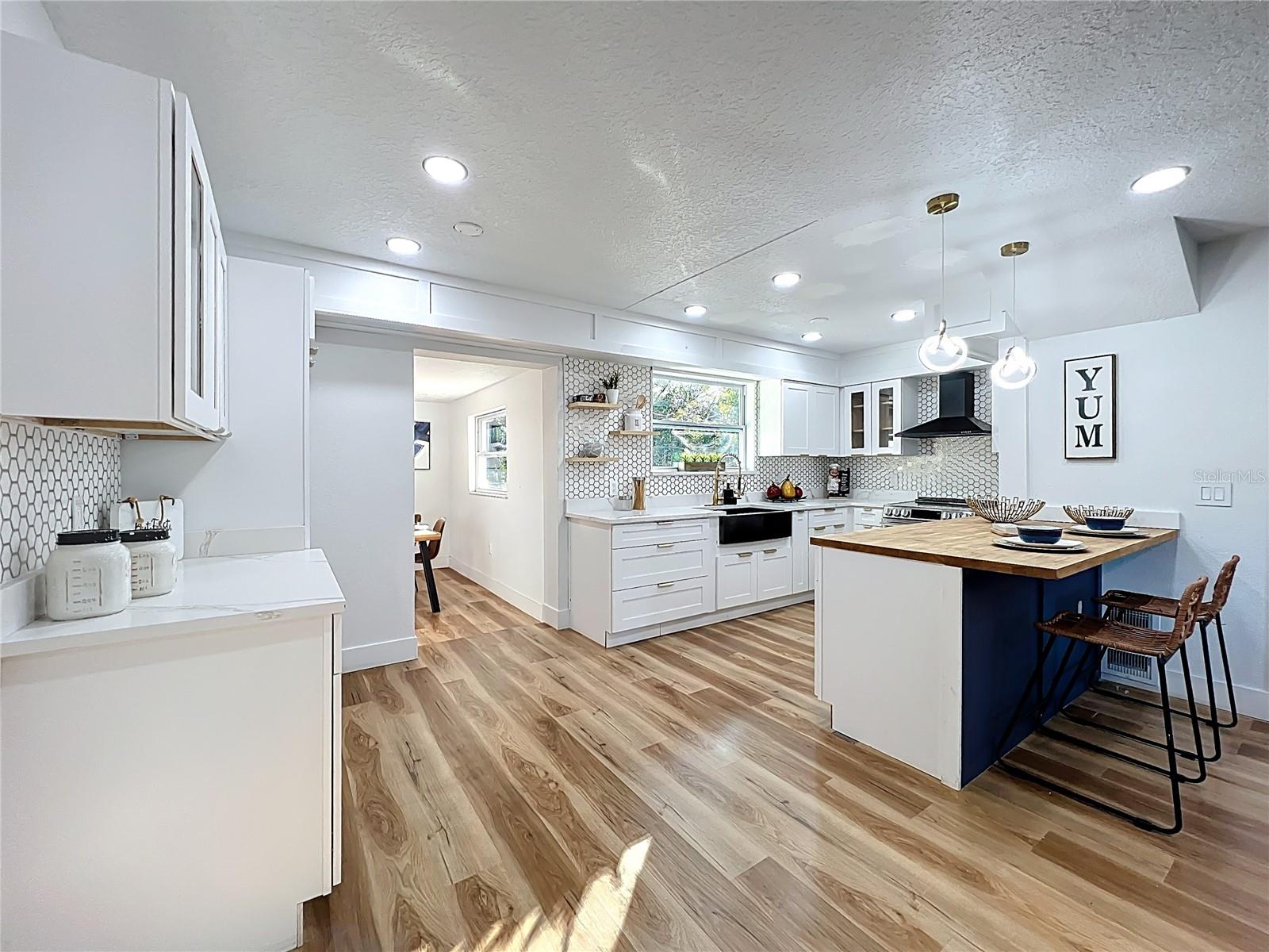 ENGELWOOD PARK - Residential