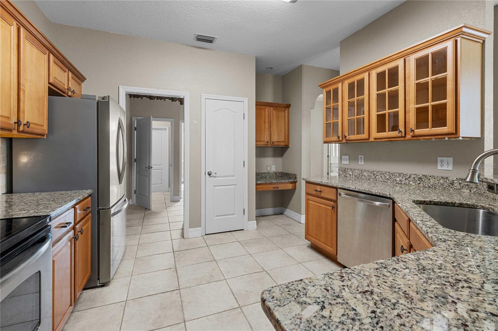 COLONY CLUB ESTATES - Residential