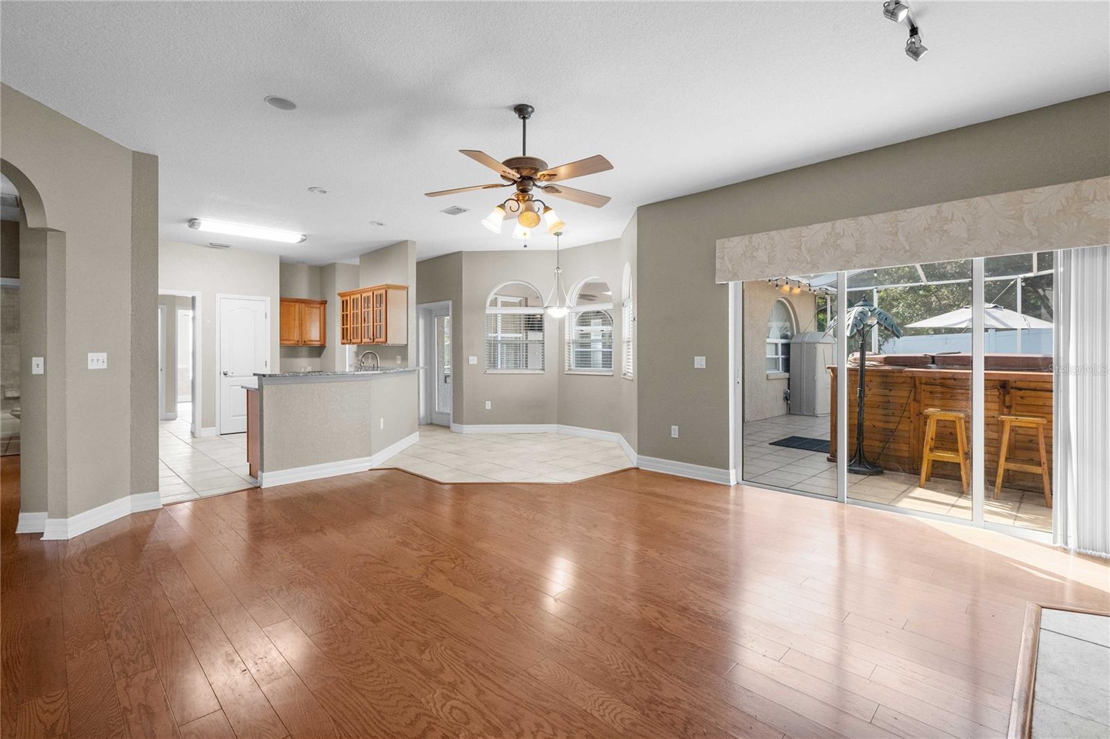 COLONY CLUB ESTATES - Residential