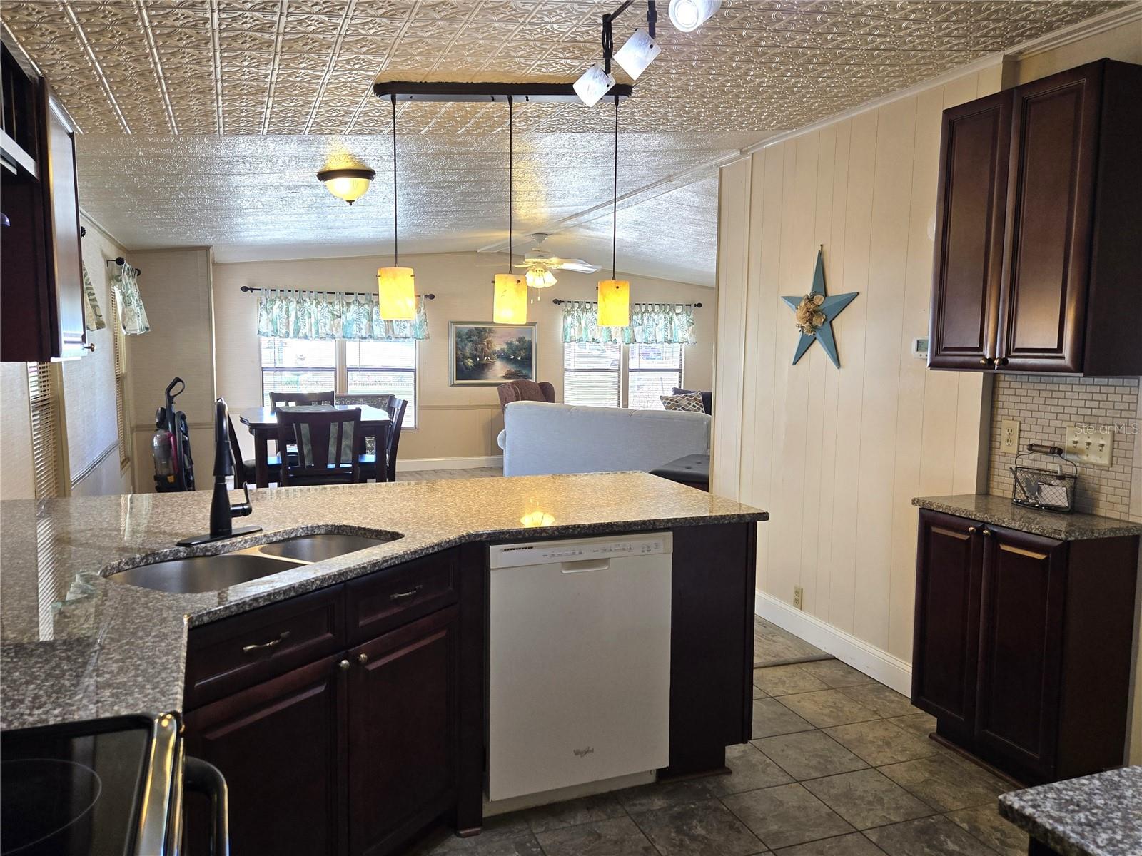 NATURES EDGE RESORT PH 01 - Residential