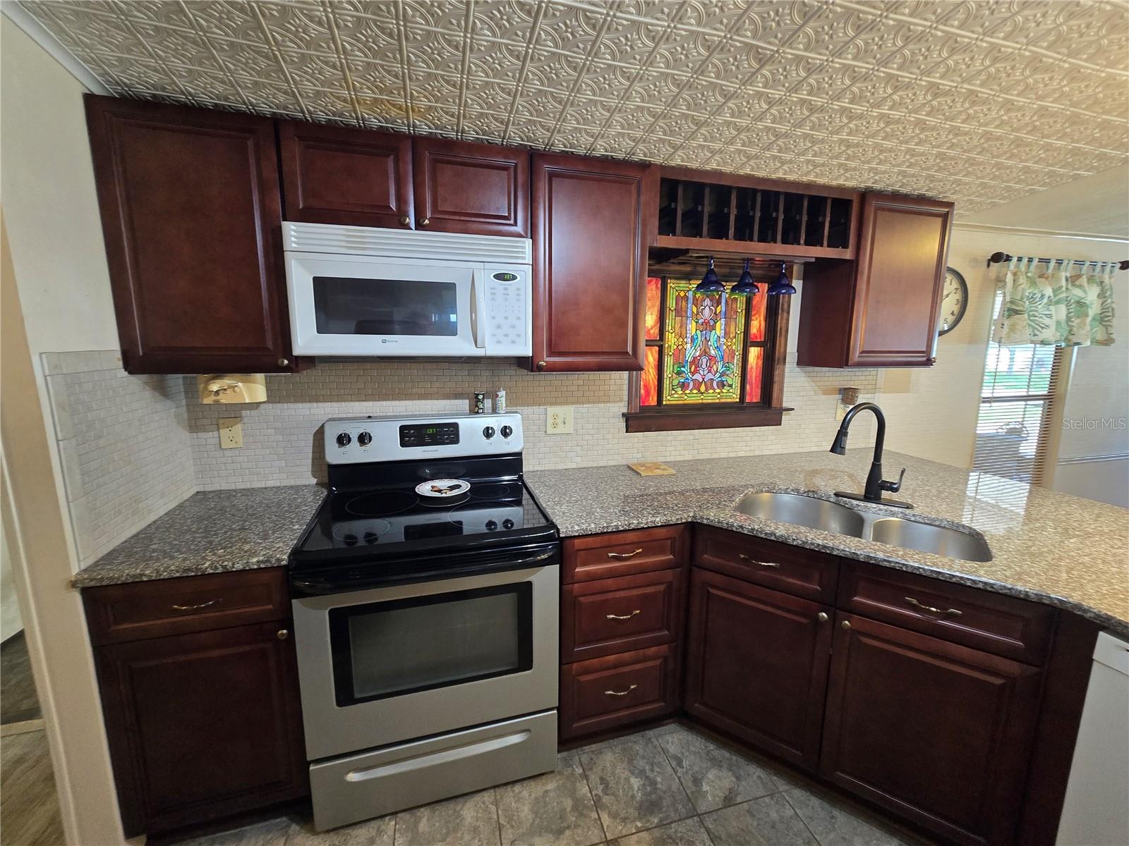 NATURES EDGE RESORT PH 01 - Residential