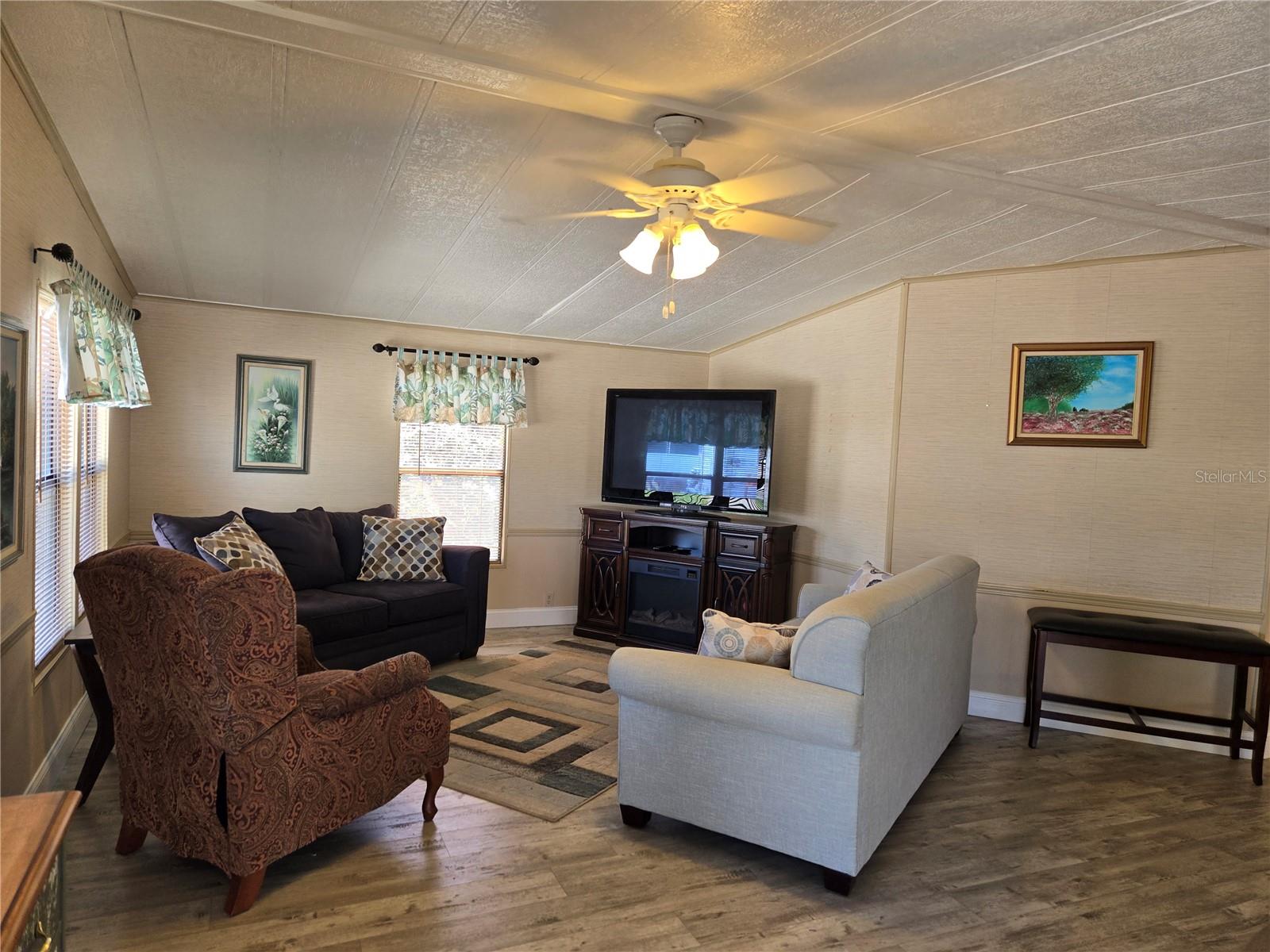 NATURES EDGE RESORT PH 01 - Residential